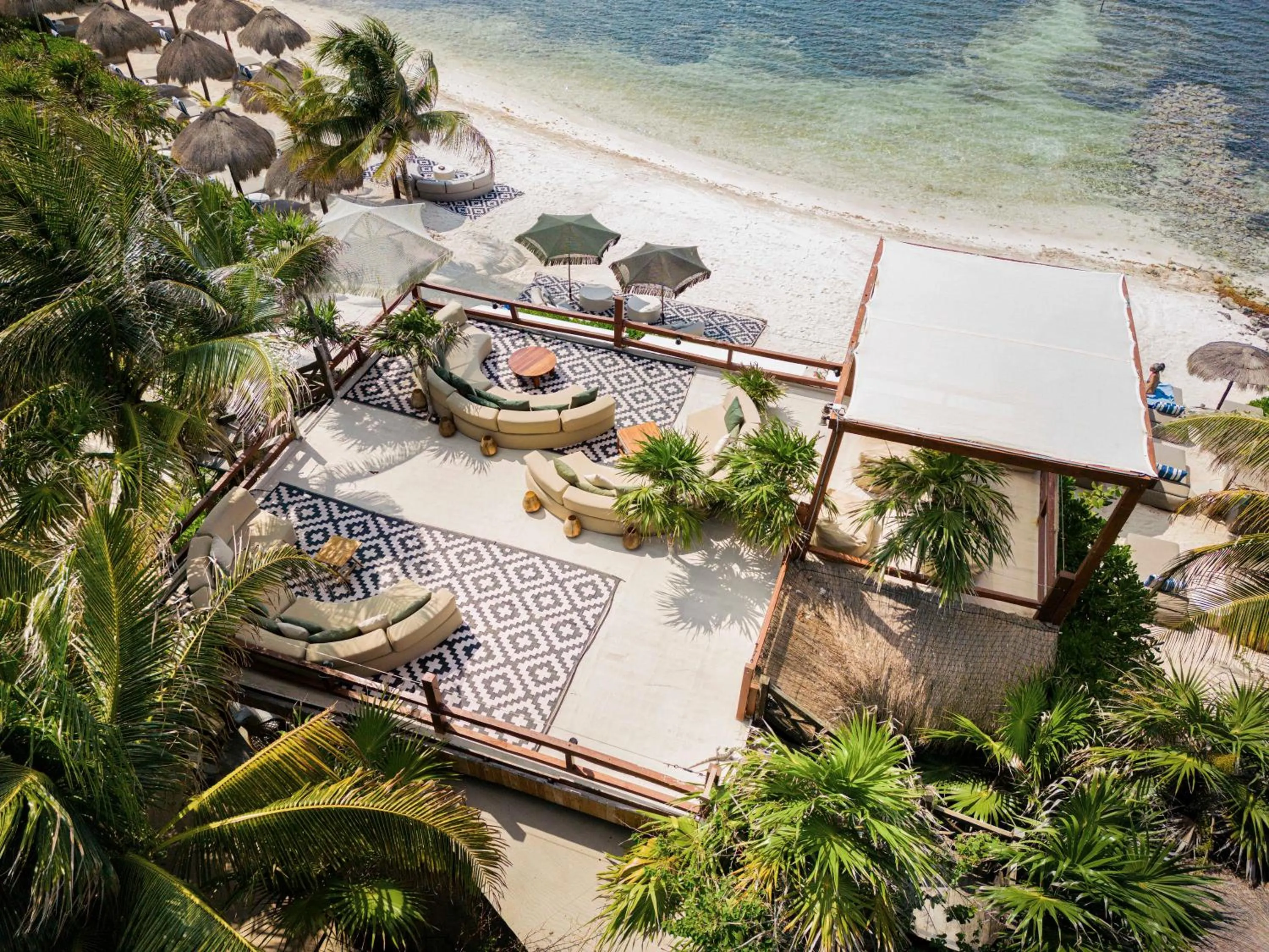 Property building in Jashita Hotel