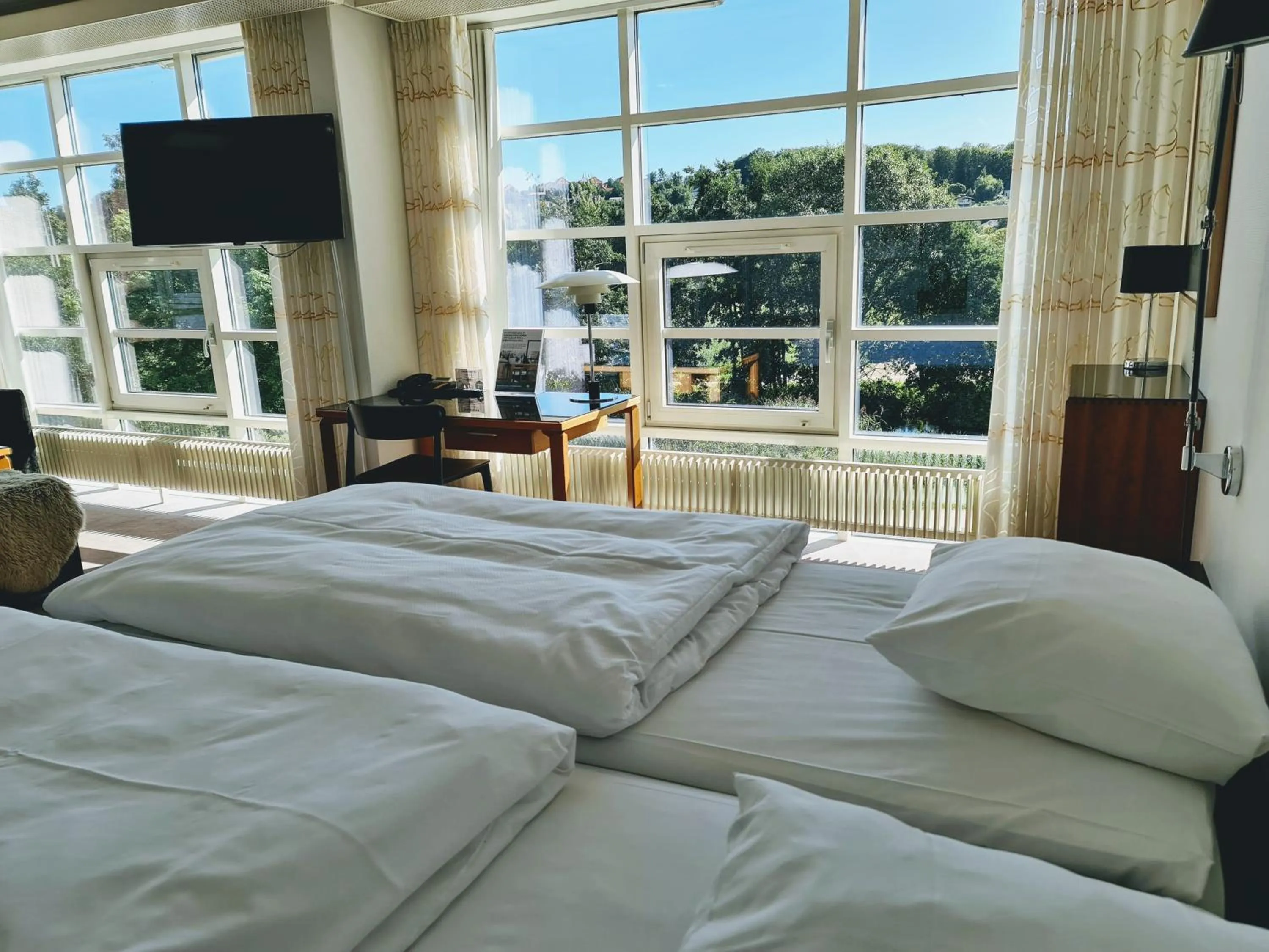 View (from property/room), Bed in Milling Hotel Vejle