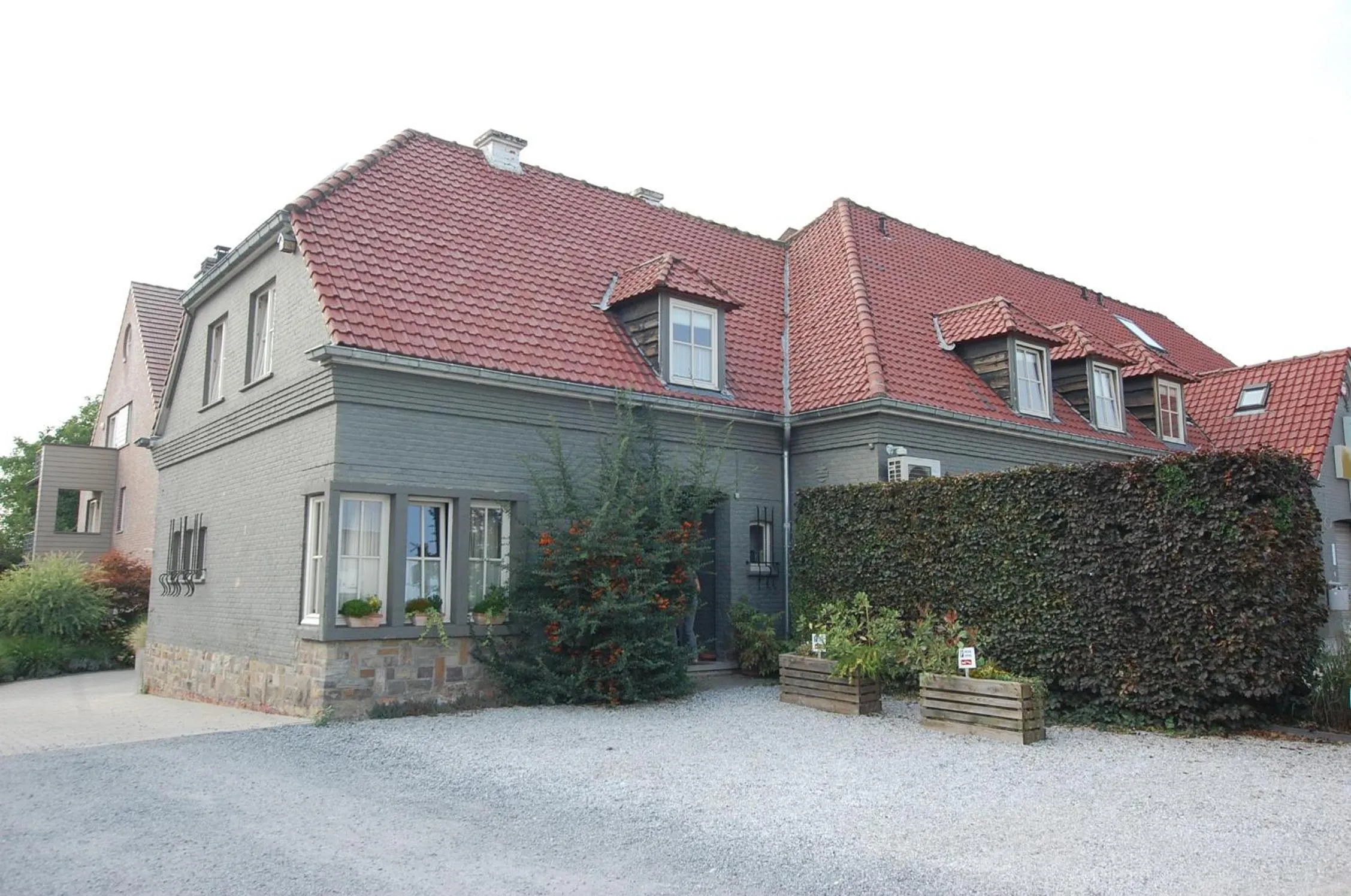 Facade/entrance in Hotel Piano 2 - Mont-St-Guibert - Louvain-la-Neuve