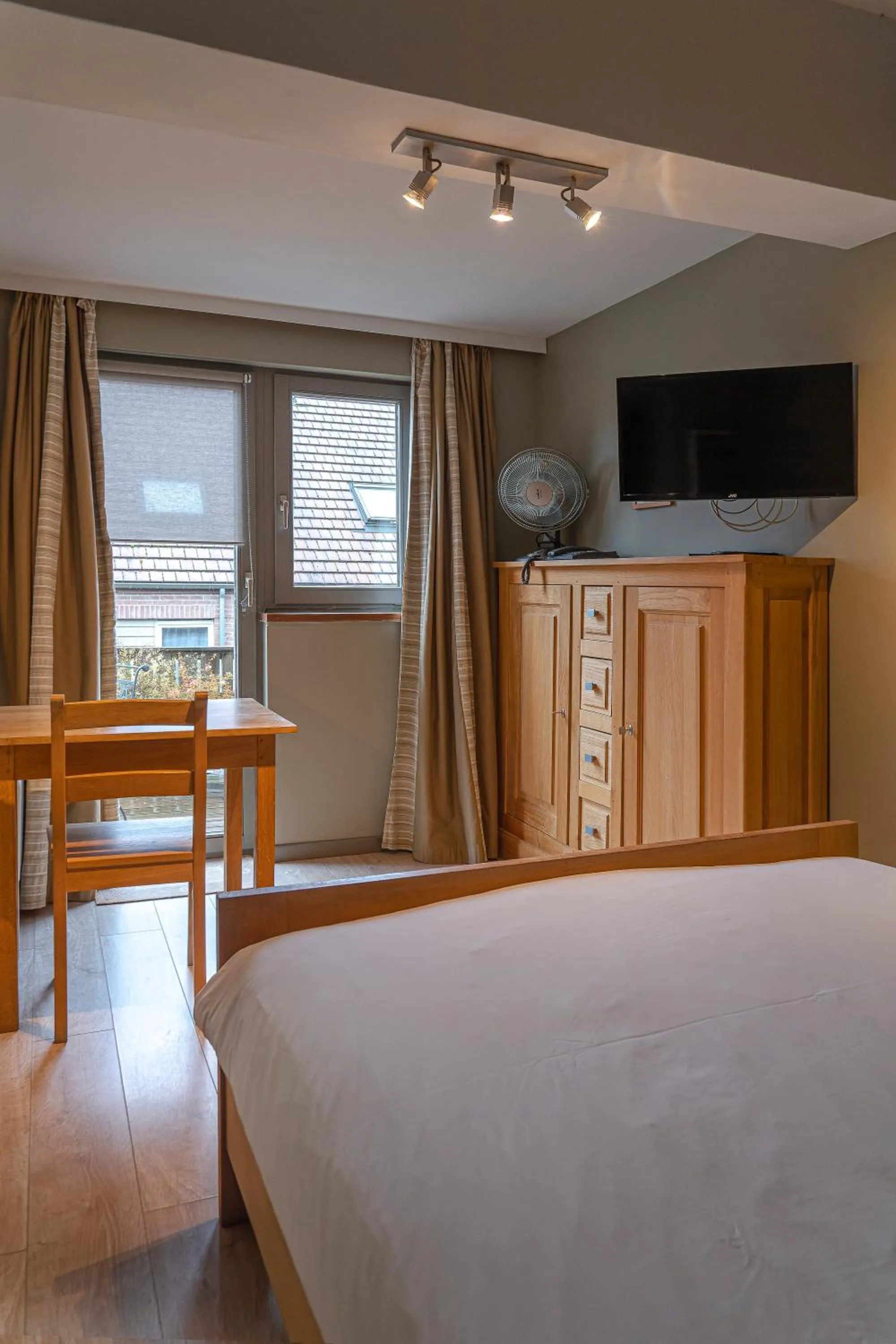 Property building, Bed in Hotel Piano 2 - Mont-St-Guibert - Louvain-la-Neuve