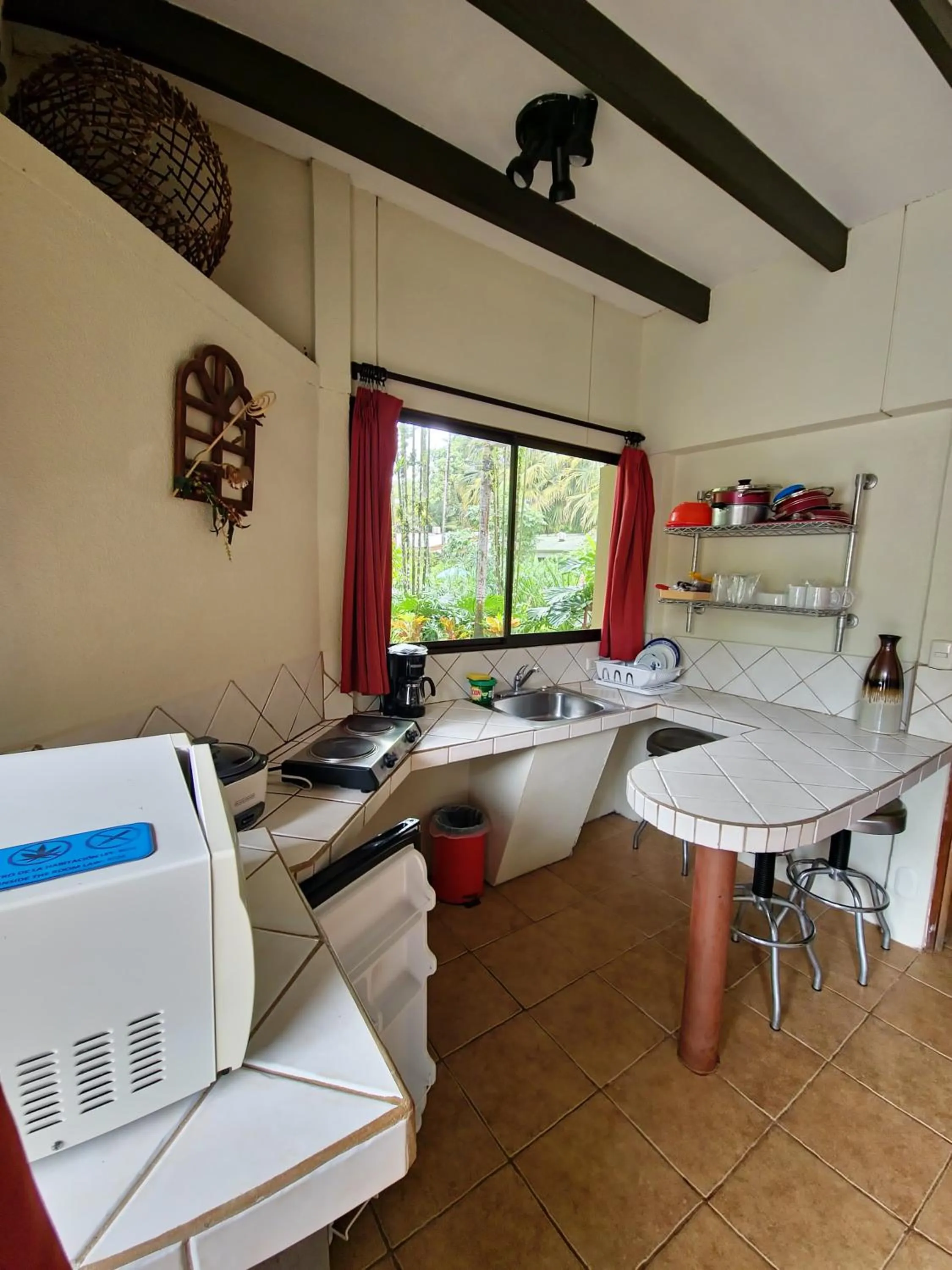 Kitchen or kitchenette in Diuwak
