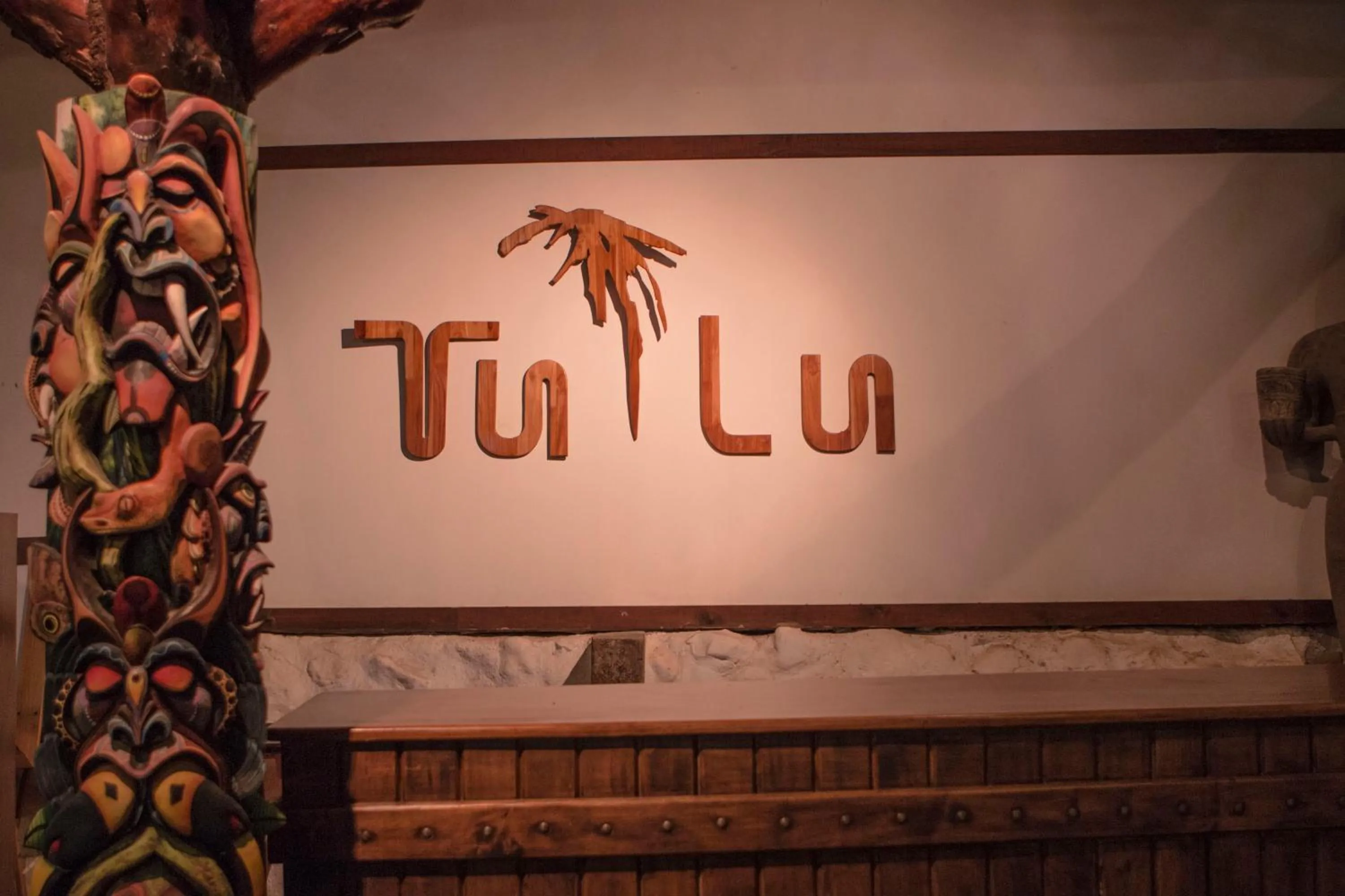 Restaurant/places to eat in Diuwak