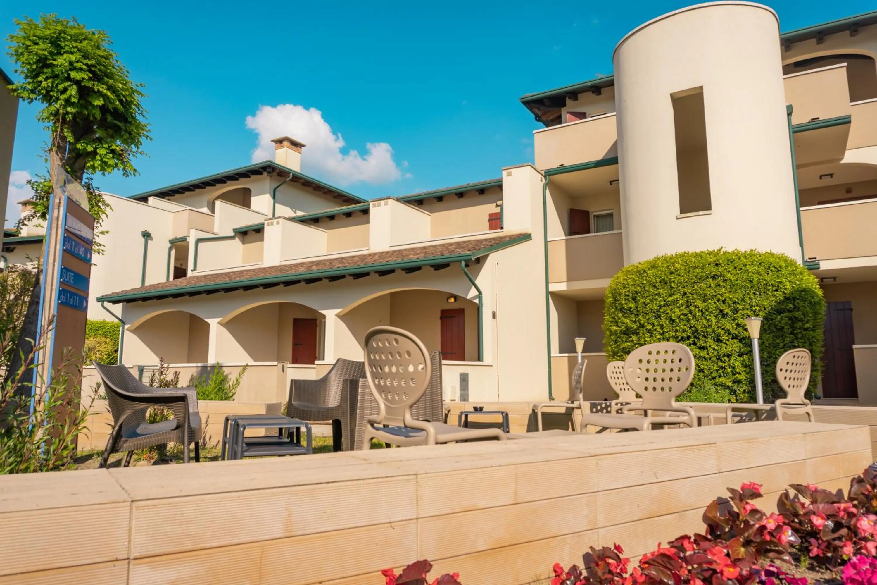 Property building in Airone Bianco Residence Village