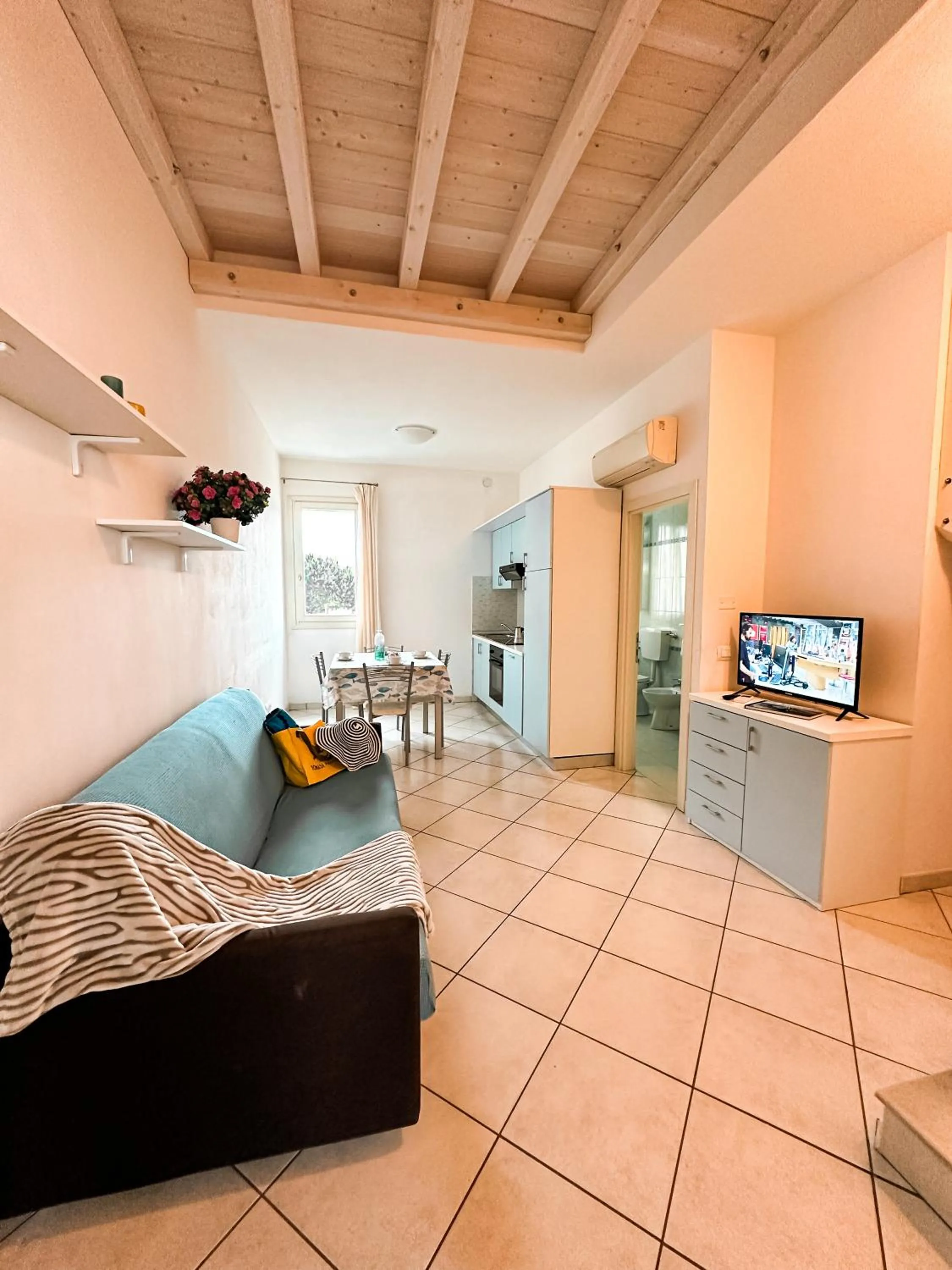 Kitchen or kitchenette in Airone Bianco Residence Village