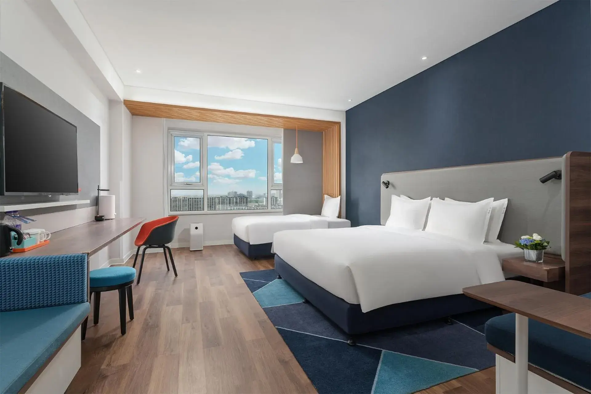 Bed in Holiday Inn Express Yinchuan Downtown by IHG Bed in Holiday Inn Express Yinchuan Downtown by IHG