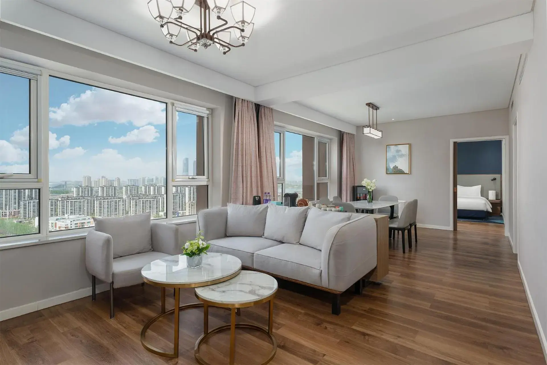 One-Bedroom King Suite in Holiday Inn Express Yinchuan Downtown by IHG One-Bedroom King Suite in Holiday Inn Express Yinchuan Downtown by IHG