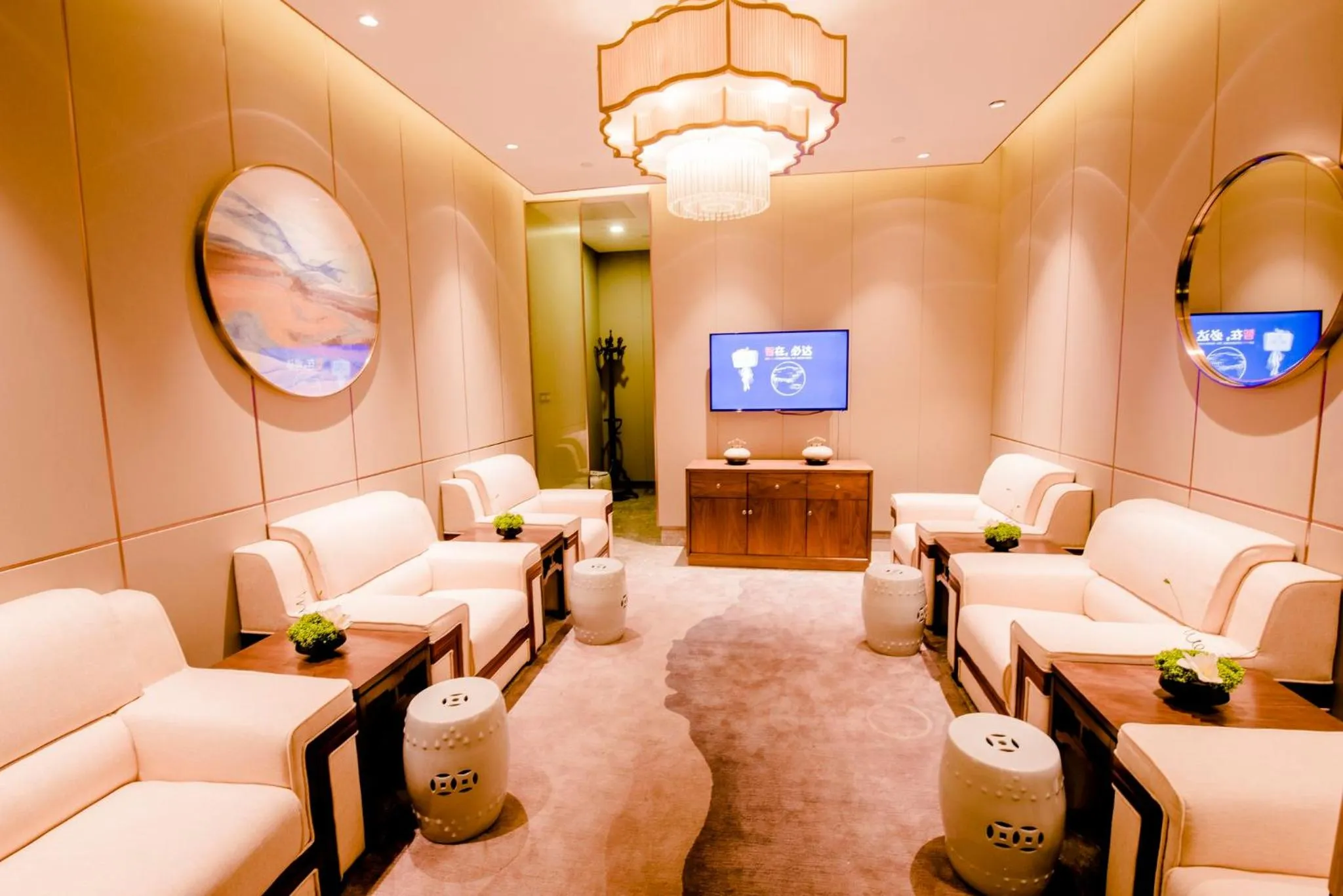 Meeting/conference room in Holiday Inn Express Yinchuan Downtown by IHG