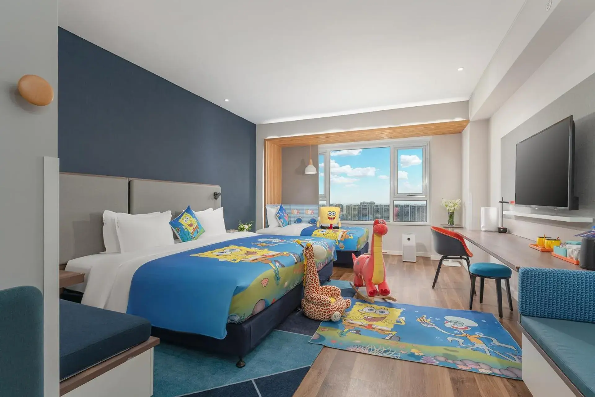 Photo of the whole room, Bed in Holiday Inn Express Yinchuan Downtown by IHG Photo of the whole room, Bed in Holiday Inn Express Yinchuan Downtown by IHG