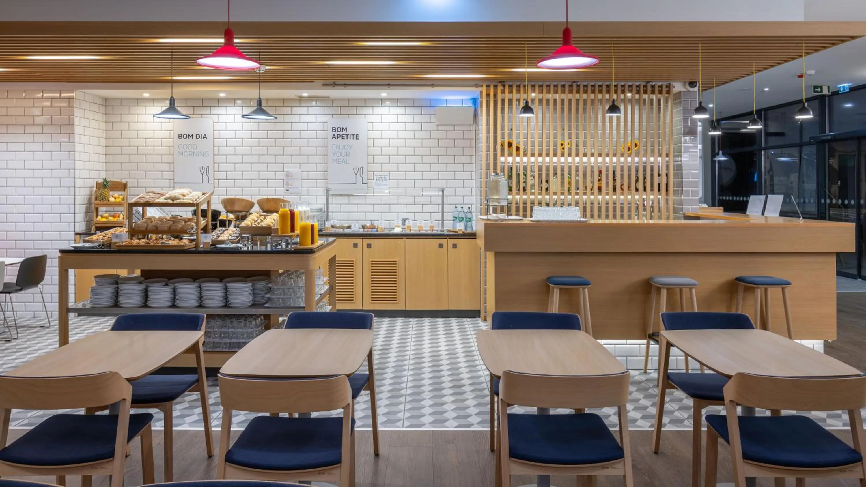 Breakfast in Holiday Inn Express Porto City Centre by IHG