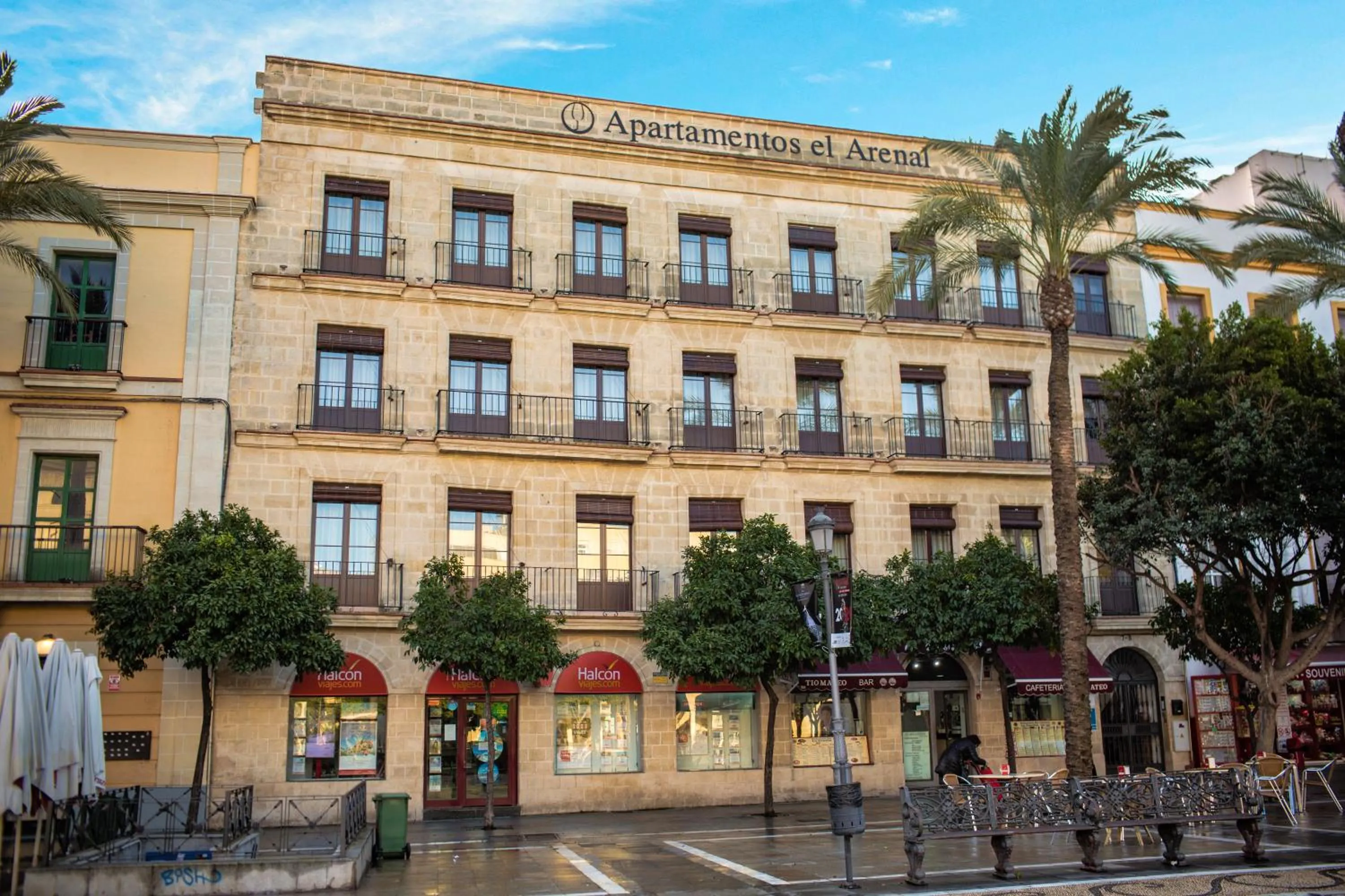 Property building in Apartamentos Arenal