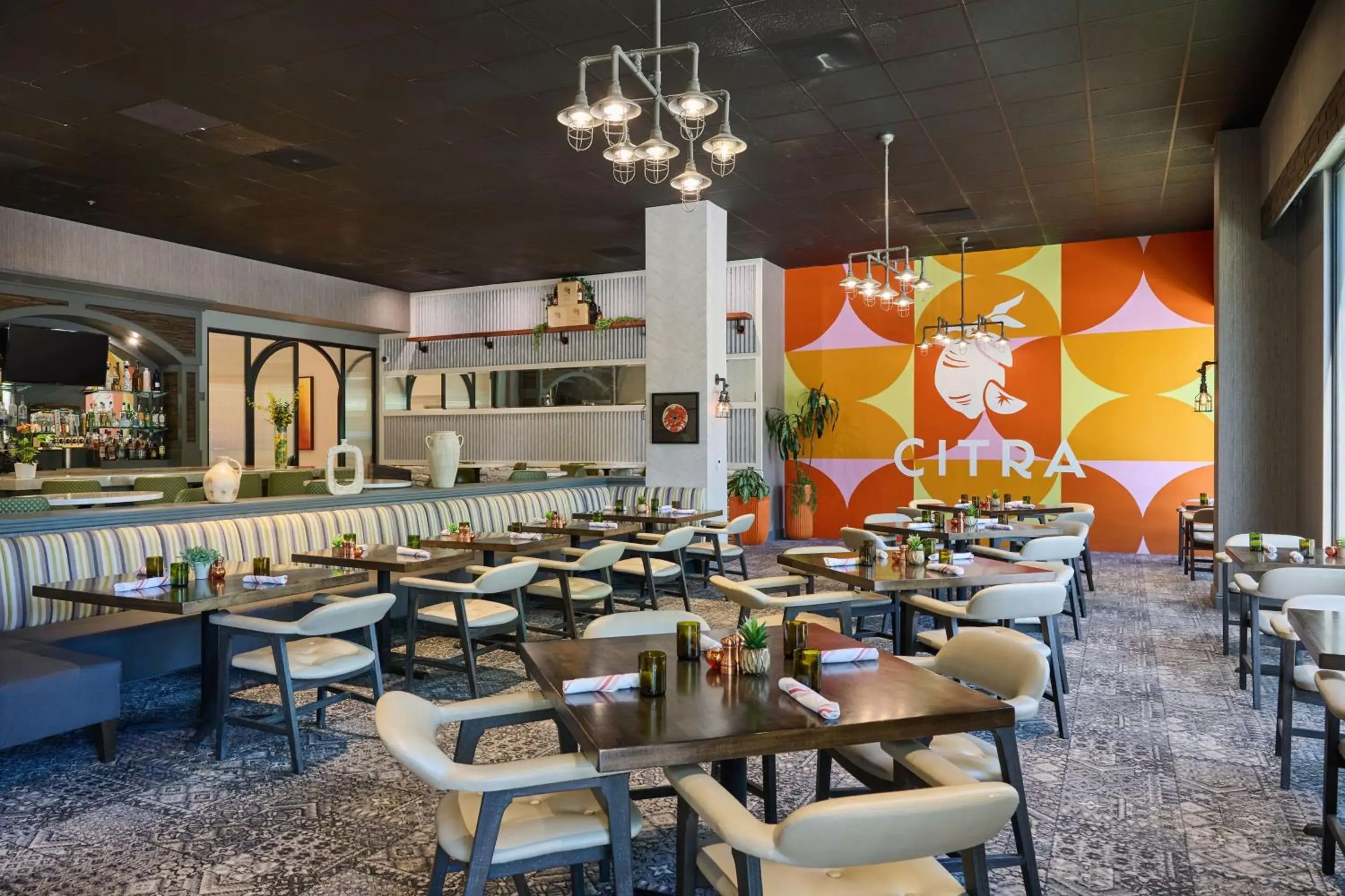 Restaurant/places to eat in Hotel Zessa Orange County Airport, a DoubleTree by Hilton Restaurant/places to eat in Hotel Zessa Orange County Airport, a DoubleTree by Hilton