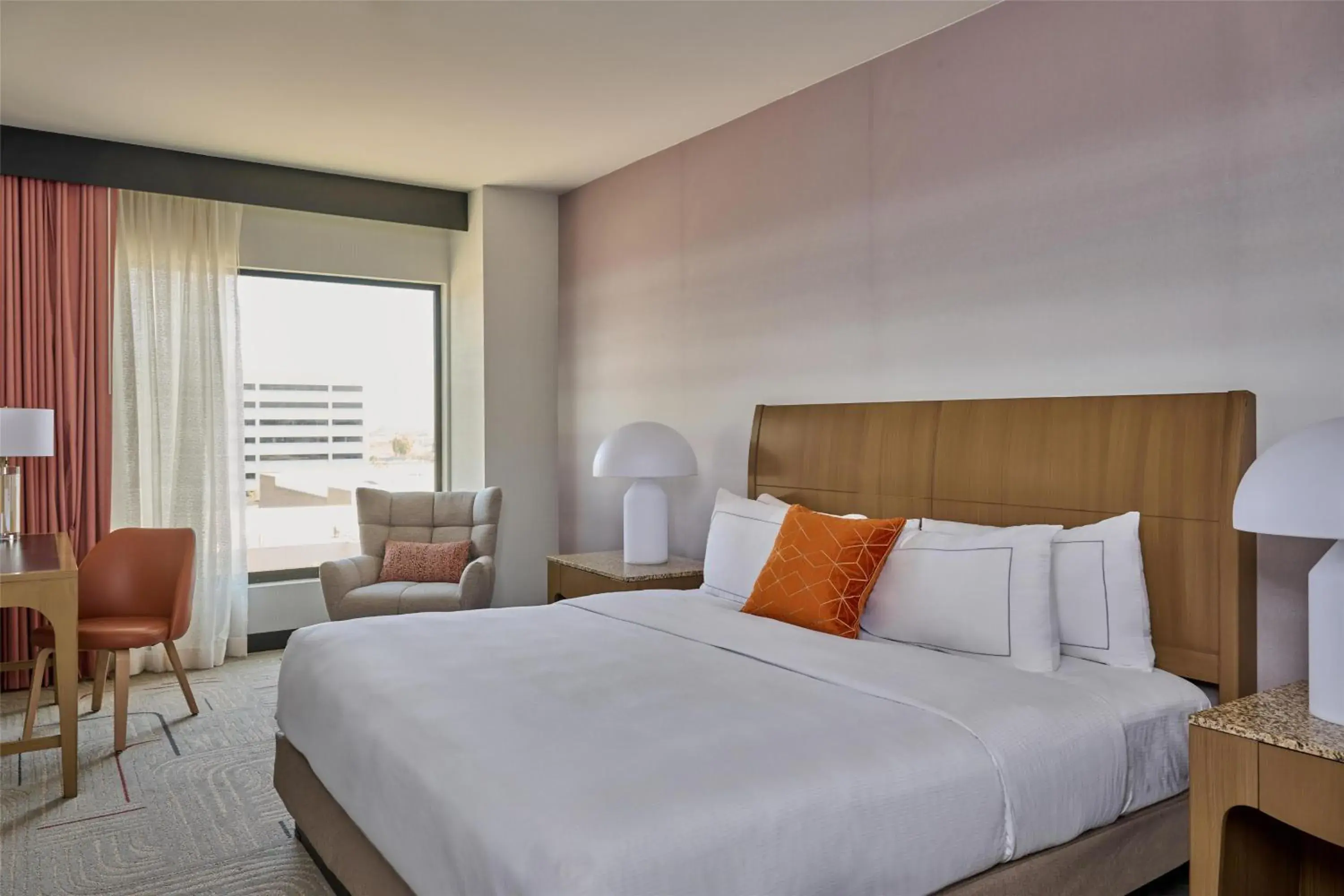 Bed in Hotel Zessa Orange County Airport, a DoubleTree by Hilton Bed in Hotel Zessa Orange County Airport, a DoubleTree by Hilton