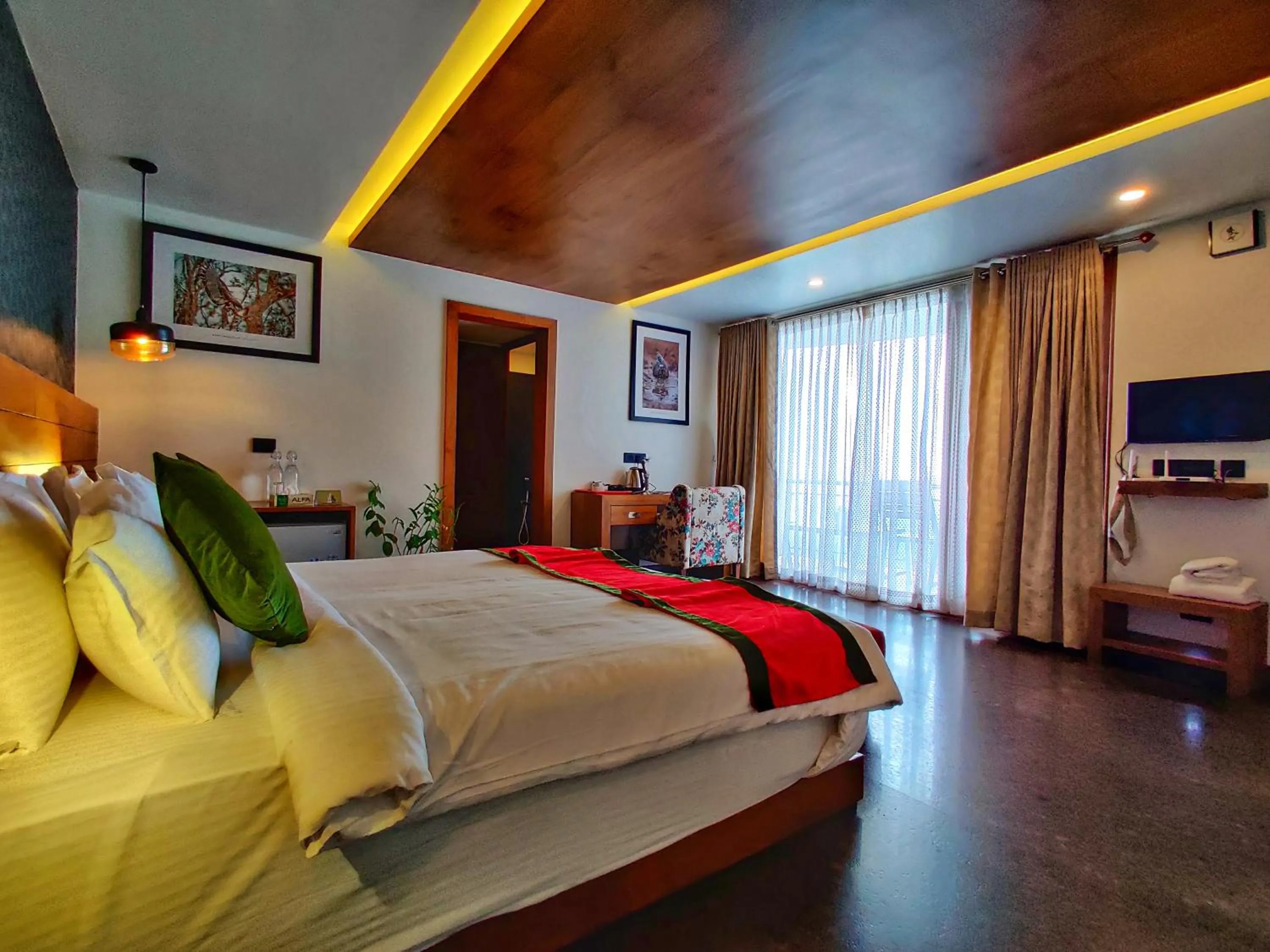 Photo of the whole room, Bed in Haze and Kites Resort Munnar