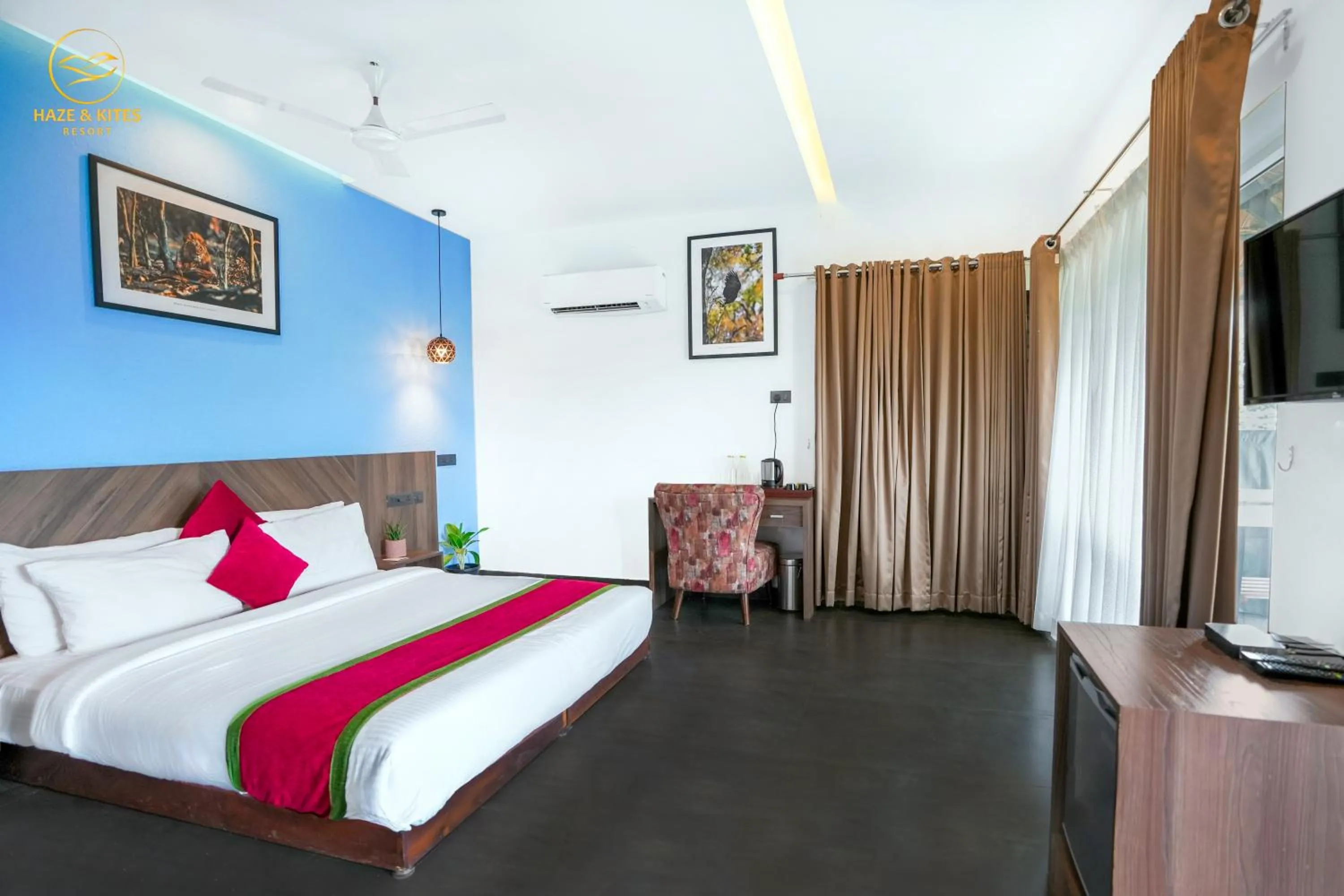 Bedroom, Bed in Haze and Kites Resort Munnar