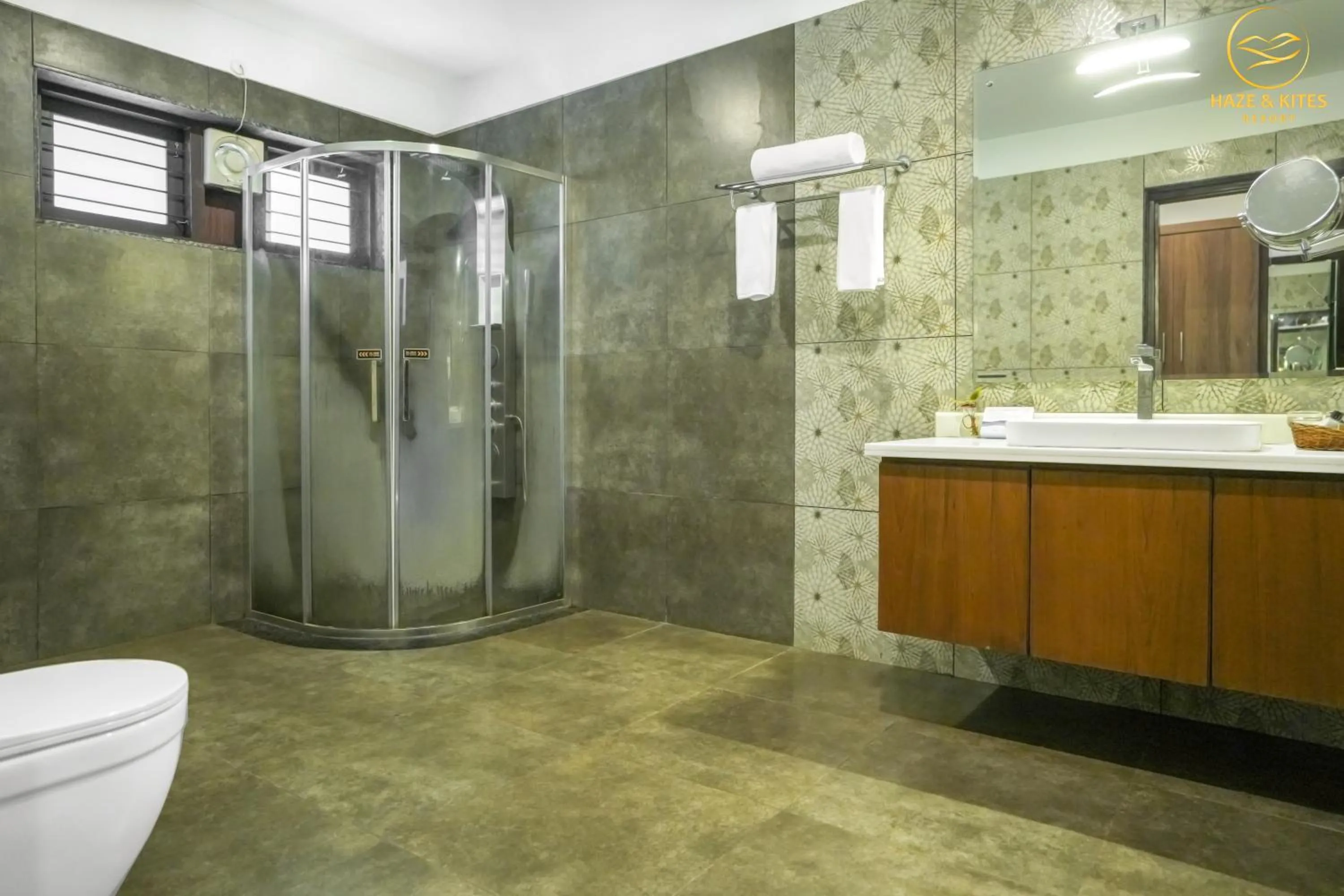 Bathroom in Haze and Kites Resort Munnar