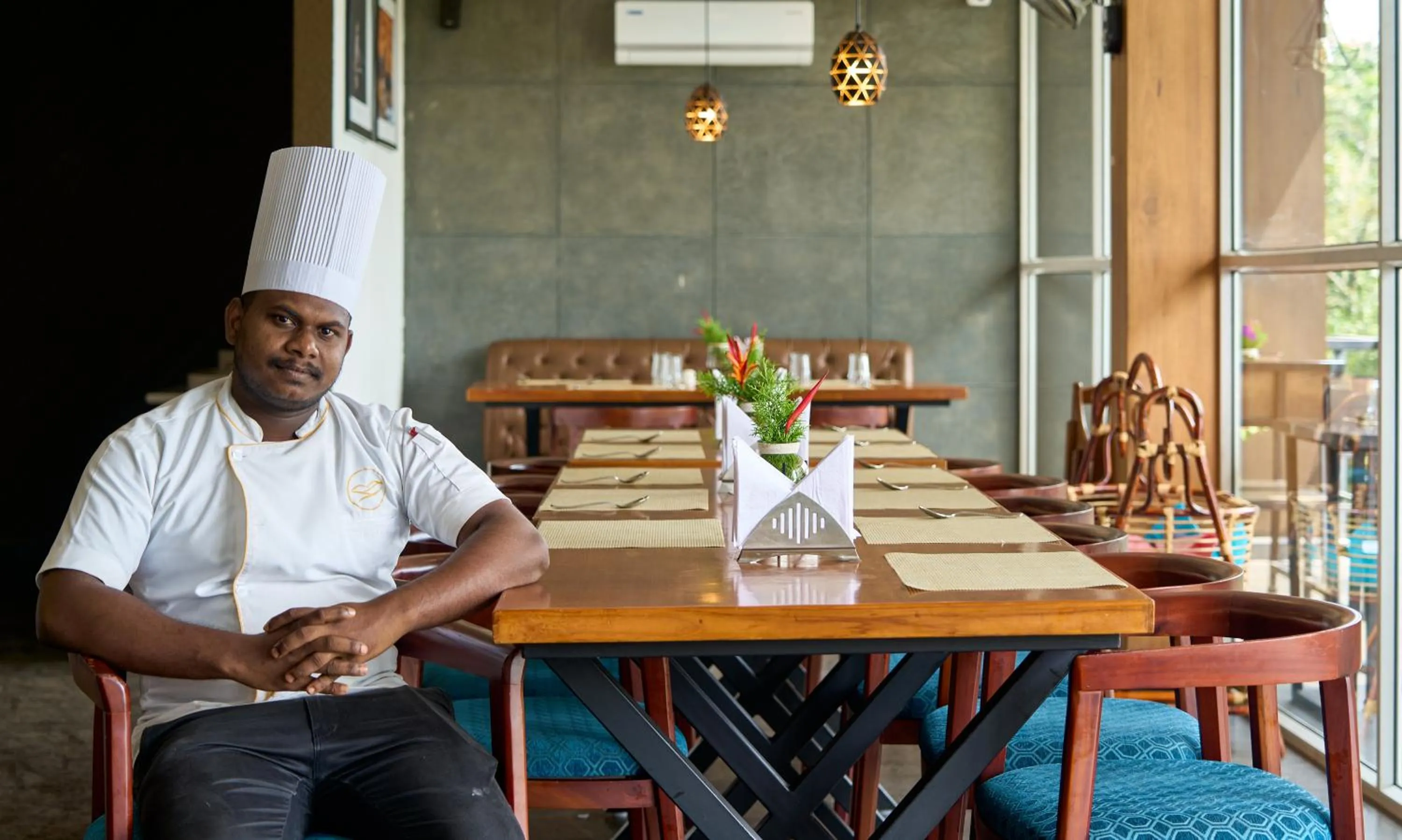 Restaurant/places to eat in Haze and Kites Resort Munnar