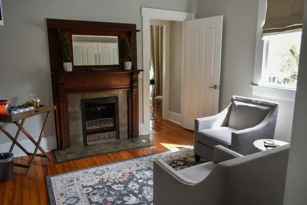 Bedroom in Sparrow Grove Manor Bedroom in Sparrow Grove Manor