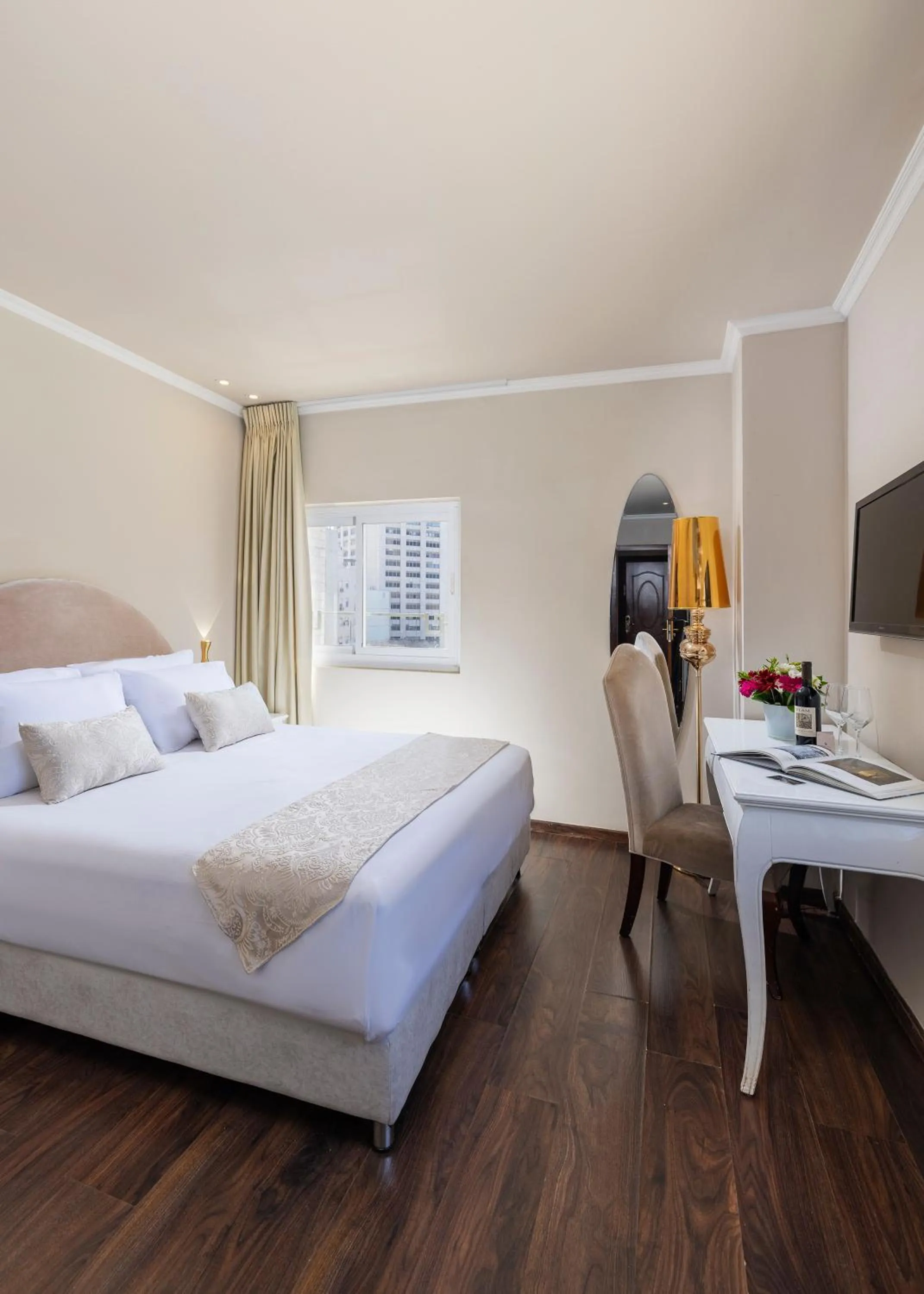 Photo of the whole room, Bed in Agripas Boutique Hotel