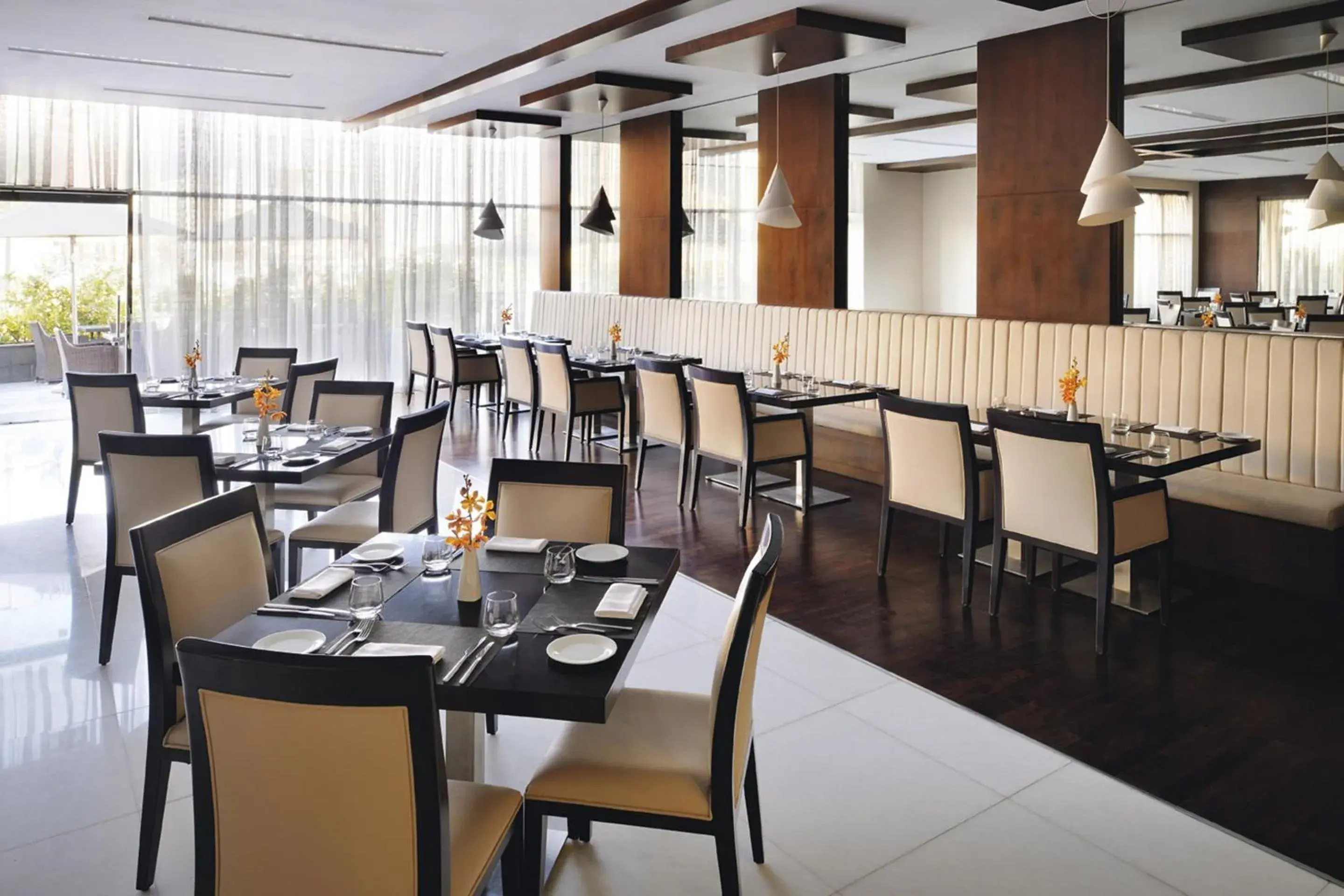 Restaurant/places to eat in Mövenpick Hotel Apartments Al Mamzar Dubai Restaurant/places to eat in Mövenpick Hotel Apartments Al Mamzar Dubai