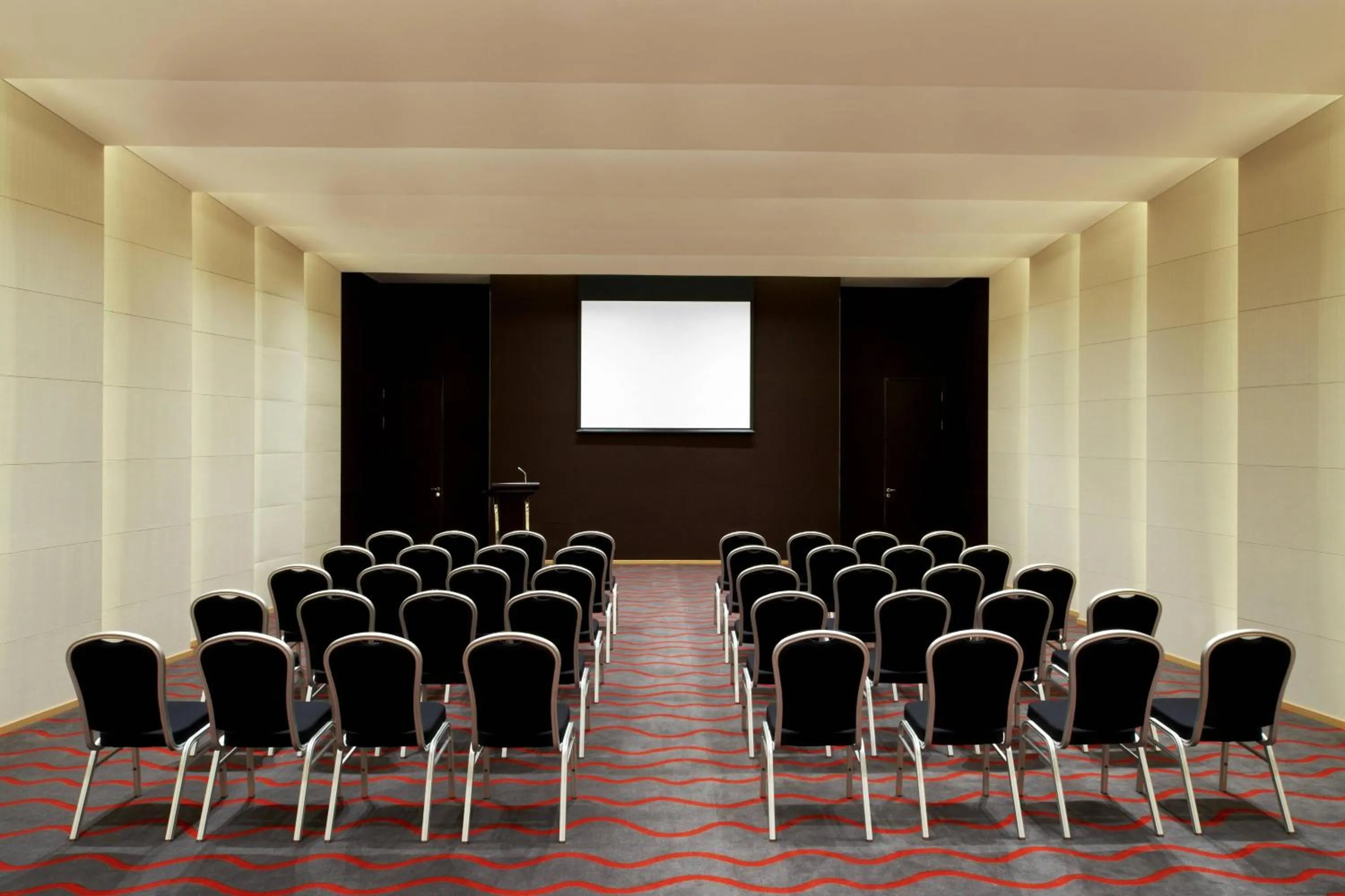 Meeting/conference room in Four Points by Sheraton Qingdao, West Coast
