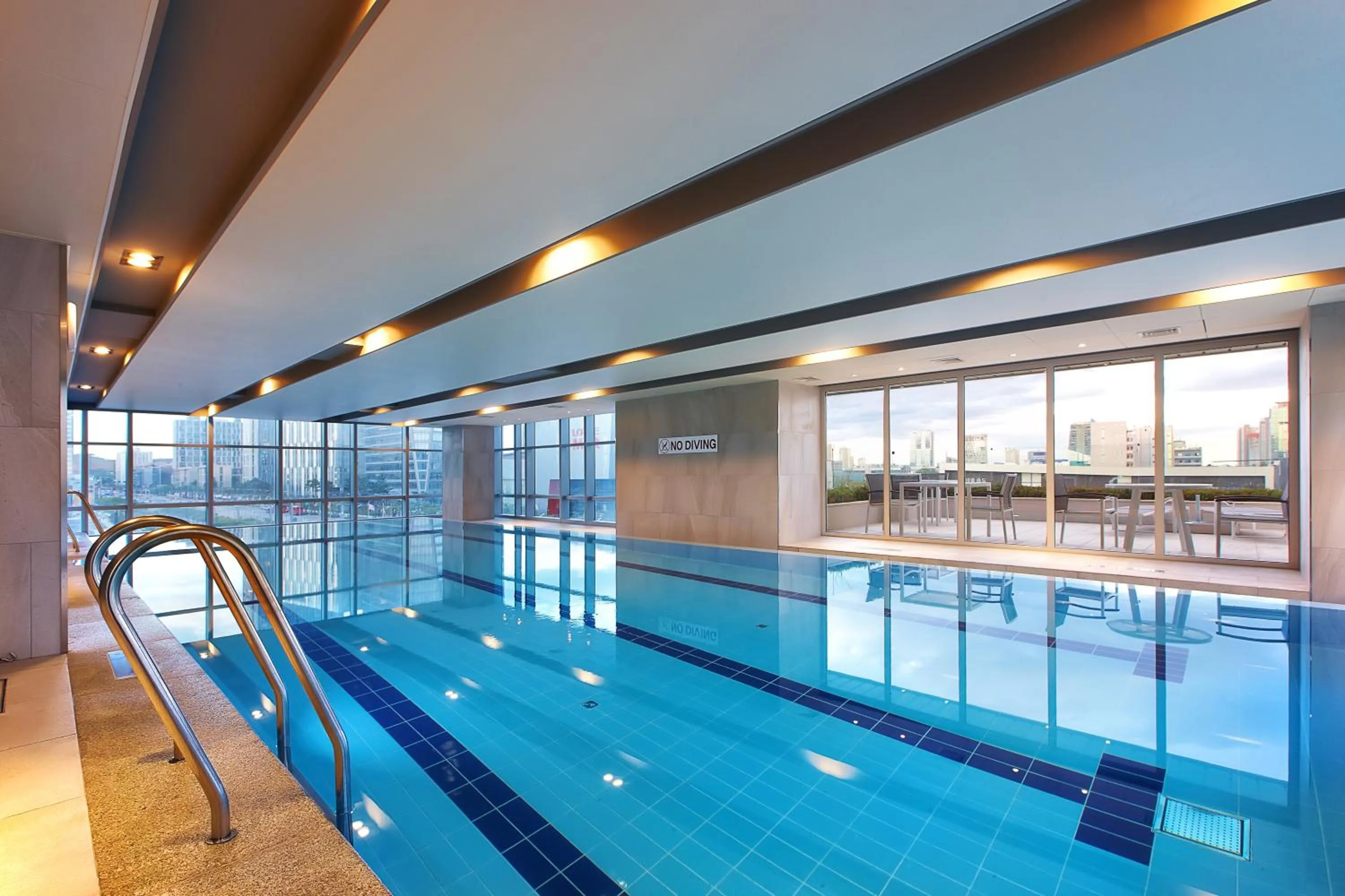 Swimming pool in Orakai Songdo Park Hotel, BW Premier Collection