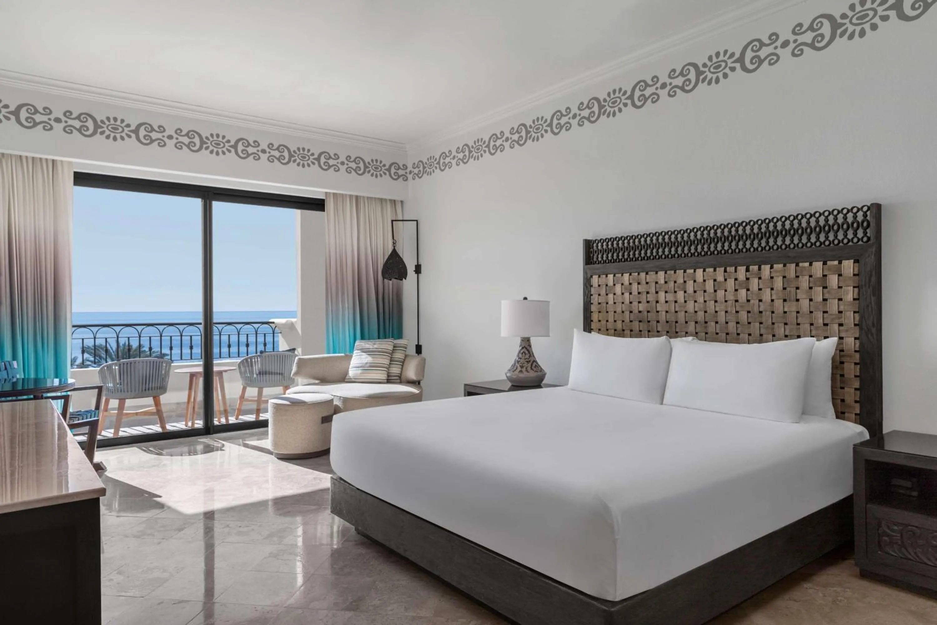 Bed in Hilton Los Cabos