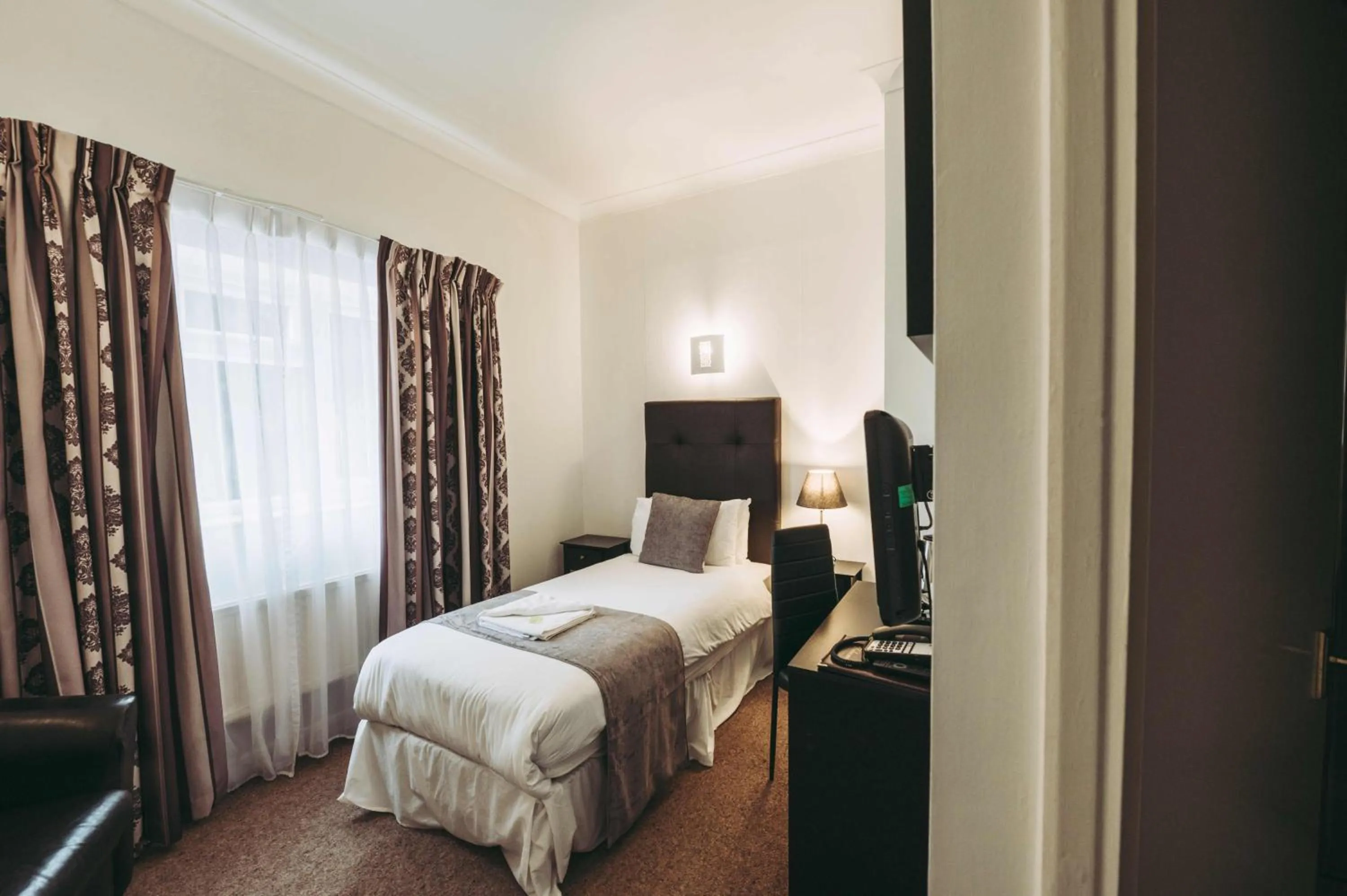 The Grange Hotel Brent Knoll