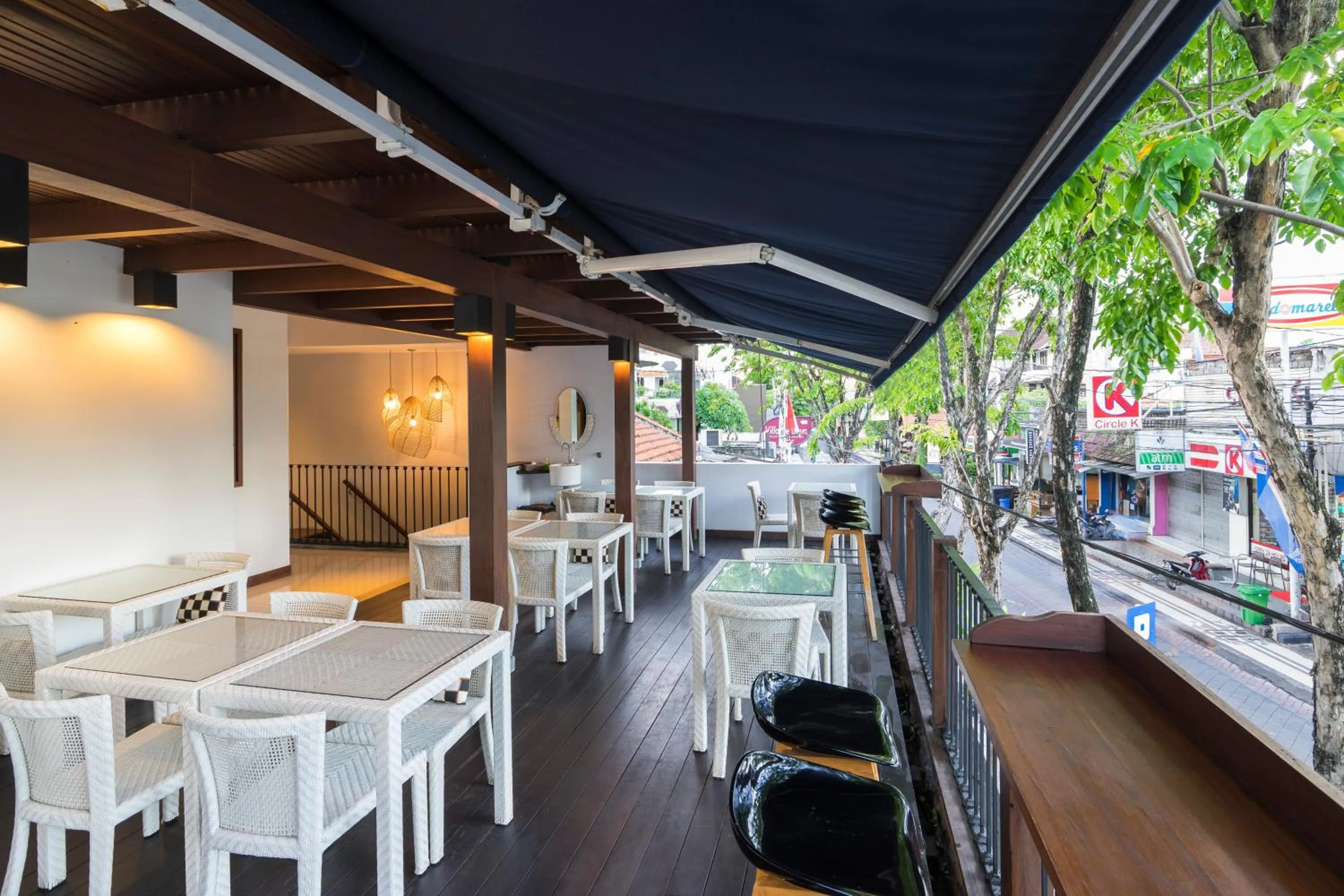 Restaurant/Places to Eat in Tanaya Bed & Breakfast