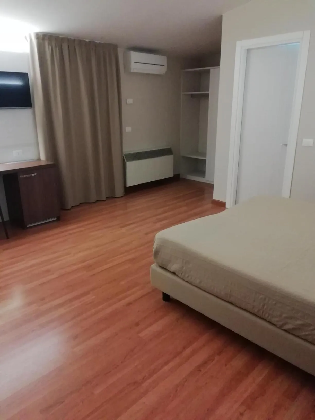 Bed in HOTEL BUCA DI BACCO