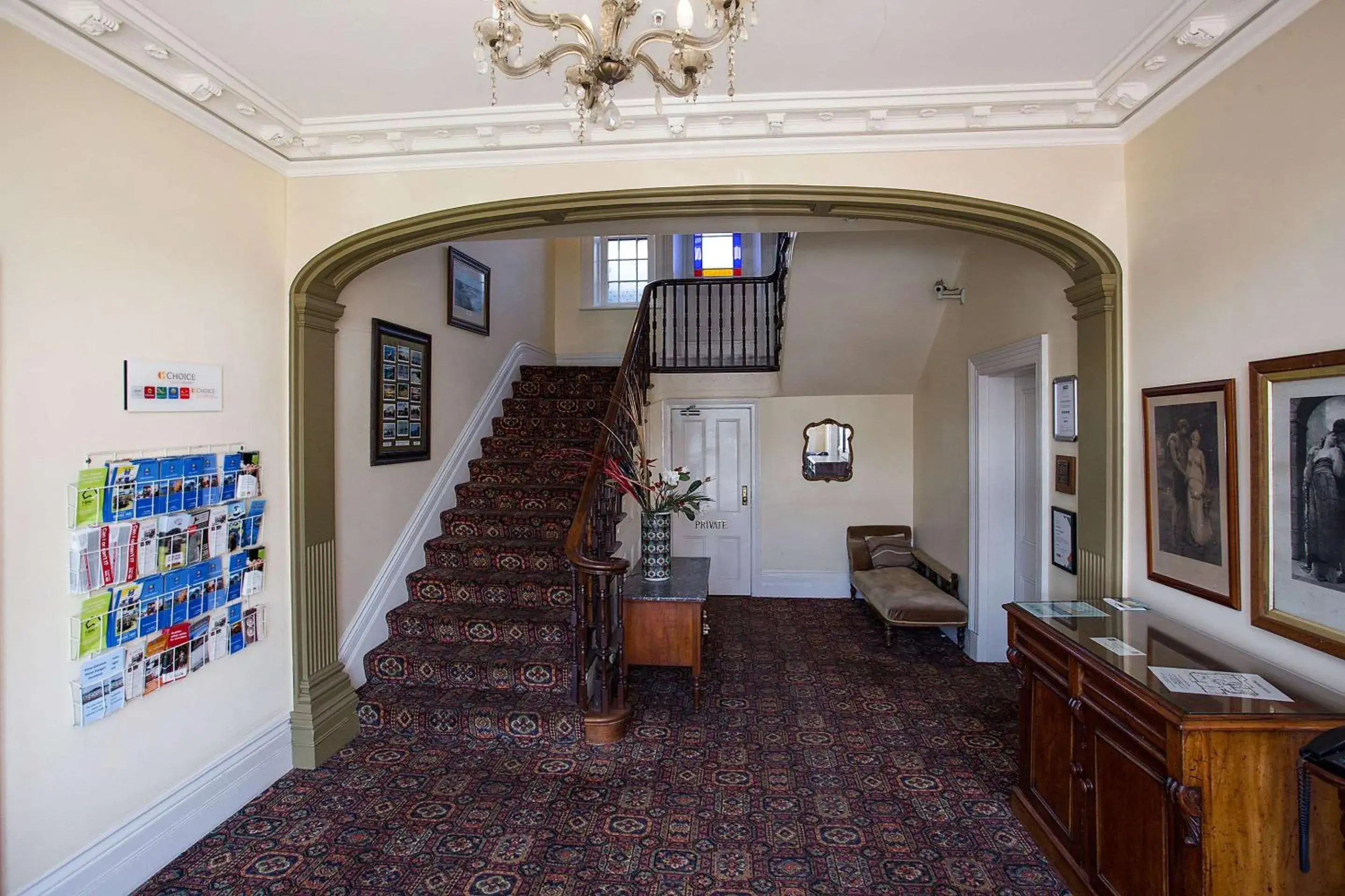 Lobby or reception in Quality Hotel Bentinck Lobby or reception in Quality Hotel Bentinck