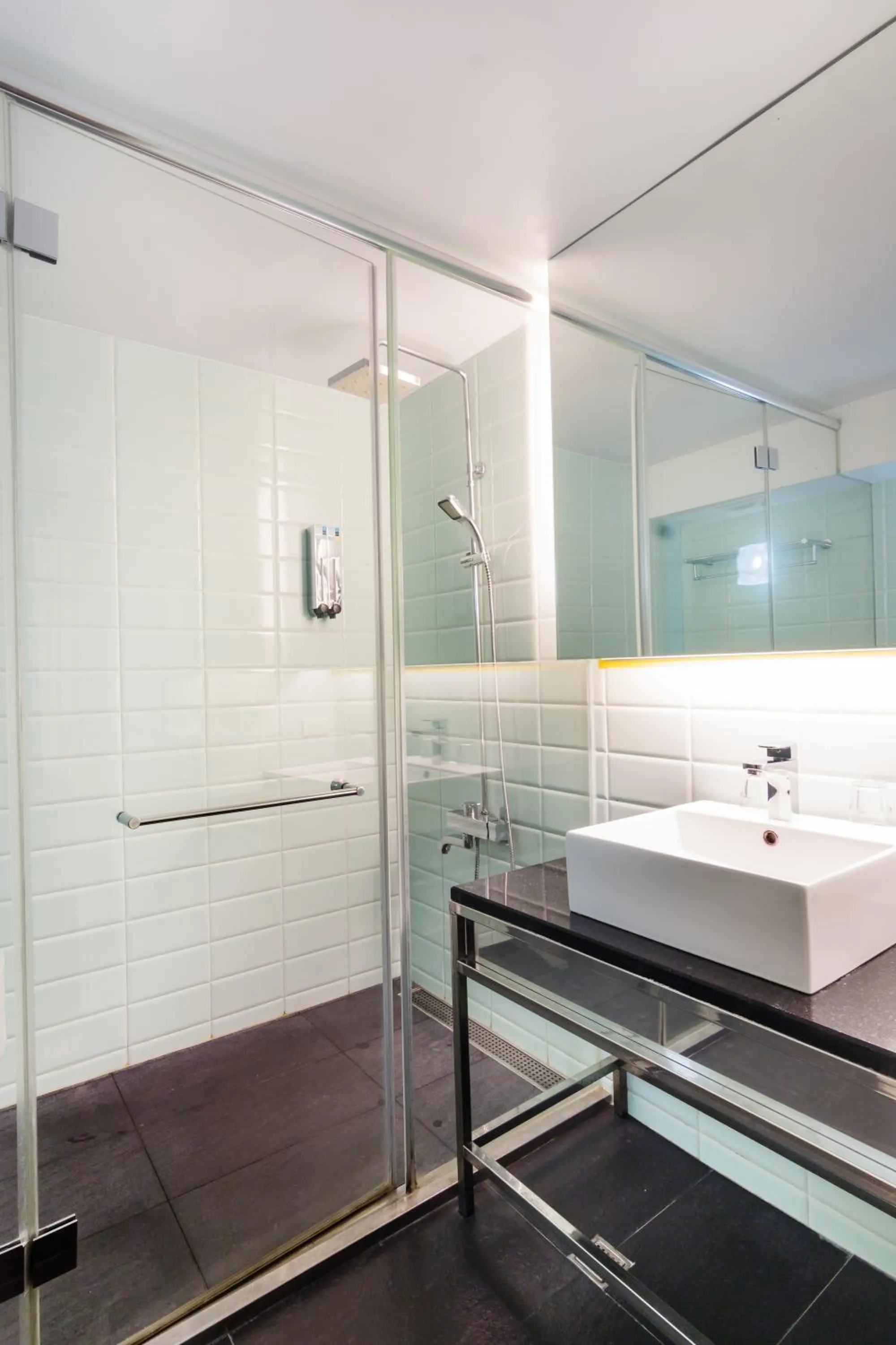 Shower in Taitung Spring Homestay B&B