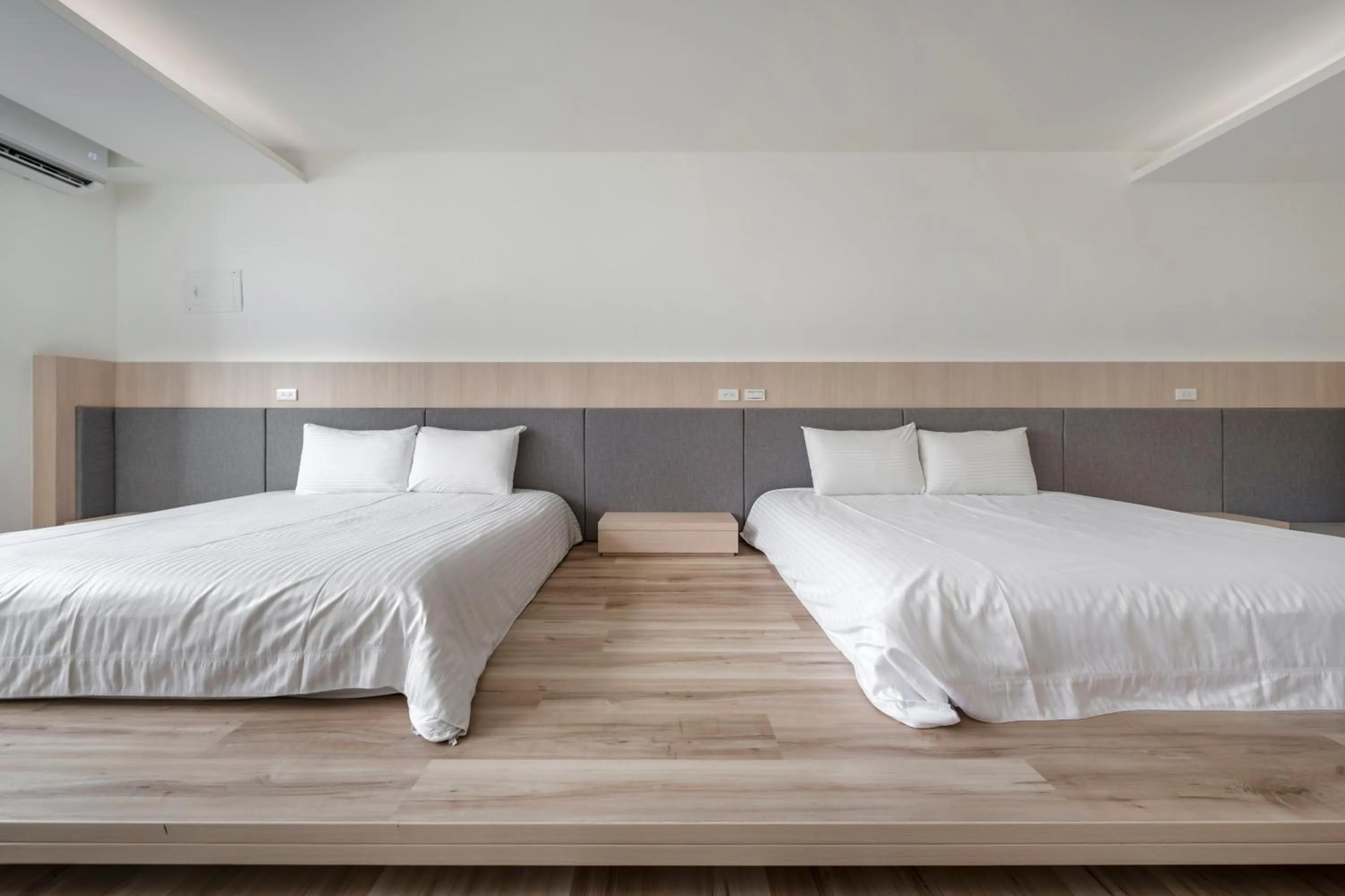 Photo of the whole room, Bed in Taitung Spring Homestay B&B