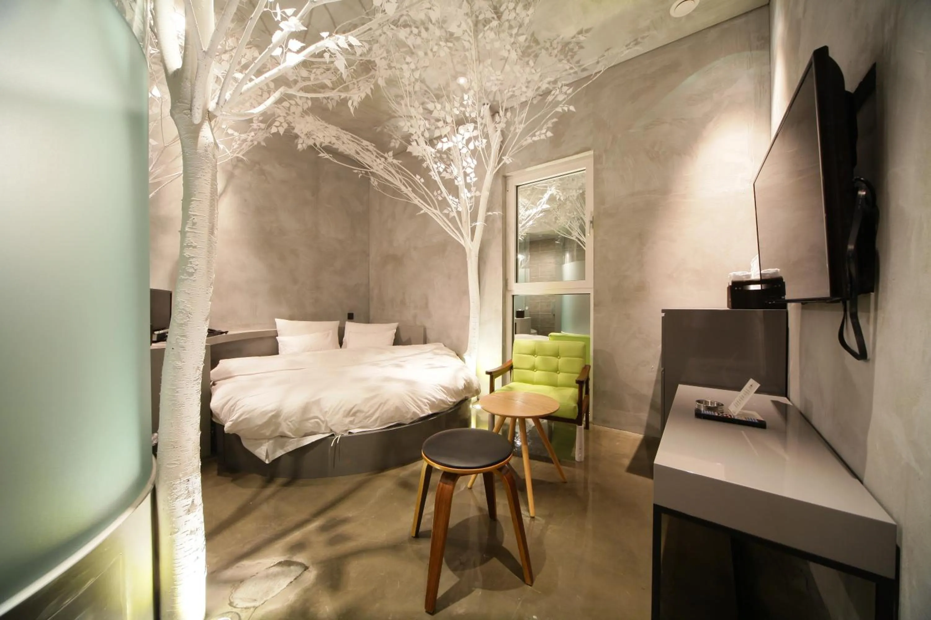 Photo of the whole room, Bed in Hotel Star