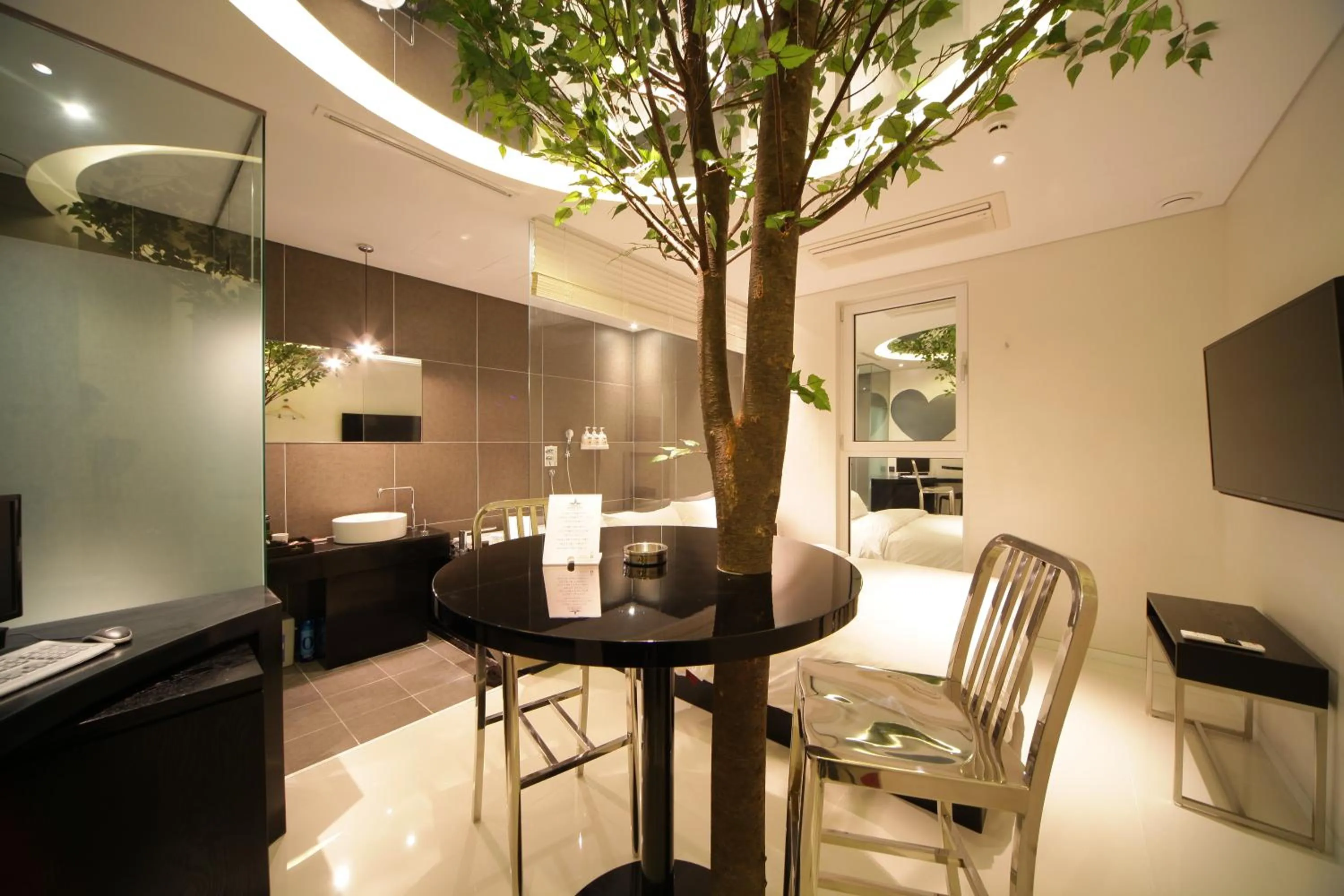 Decorative detail in Hotel Star