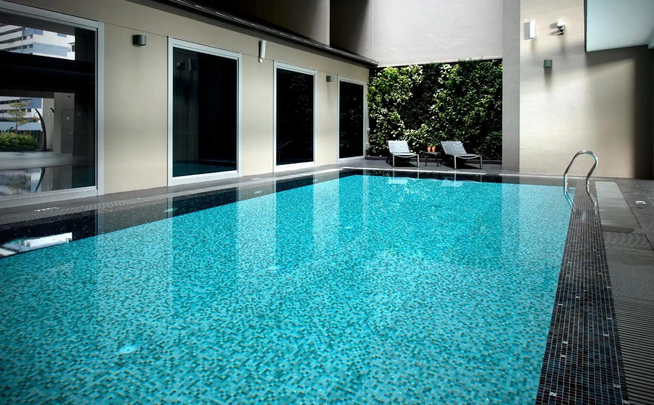 Swimming pool in V Hotel Bencoolen Swimming pool in V Hotel Bencoolen