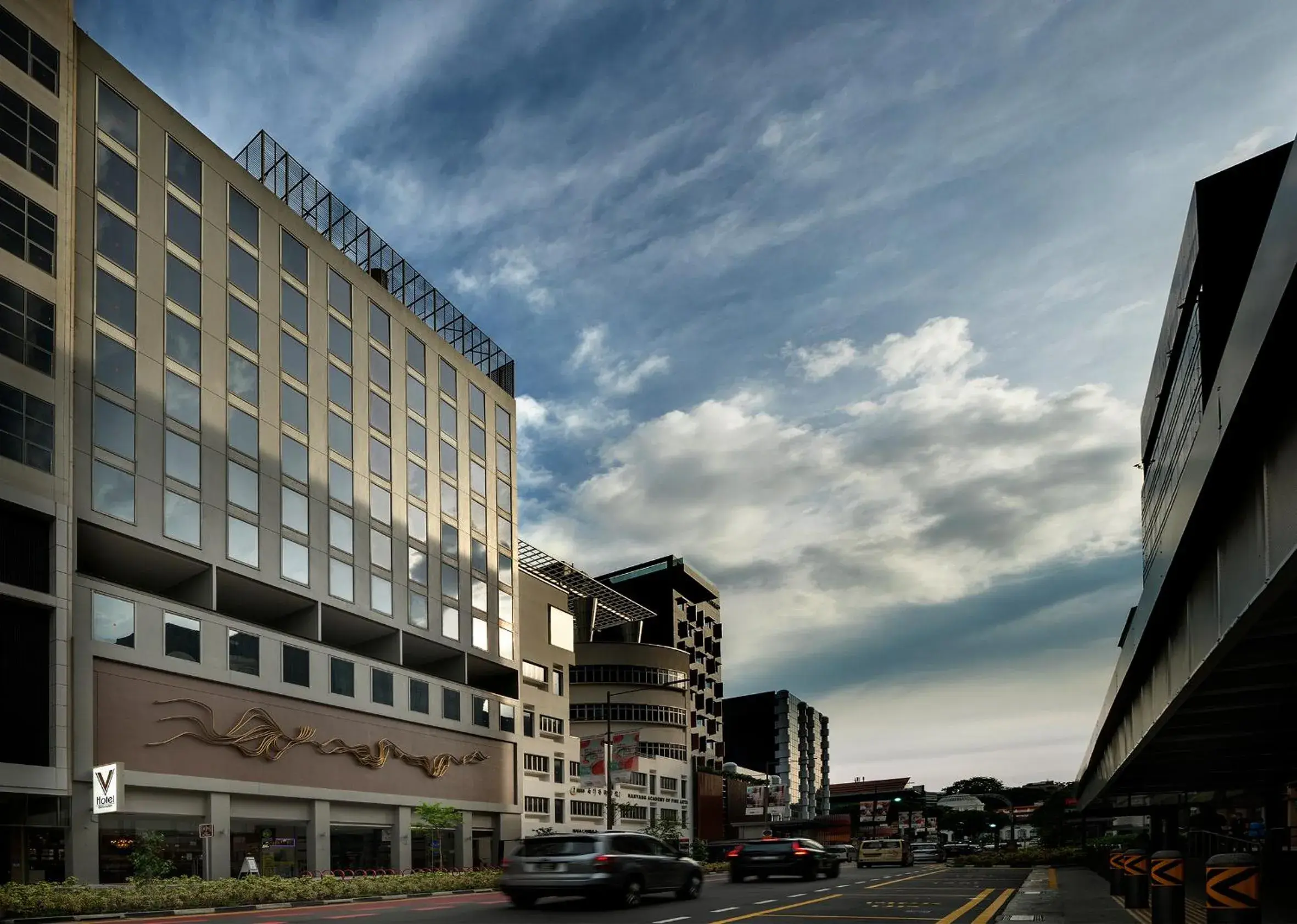 Facade/entrance in V Hotel Bencoolen Facade/entrance in V Hotel Bencoolen