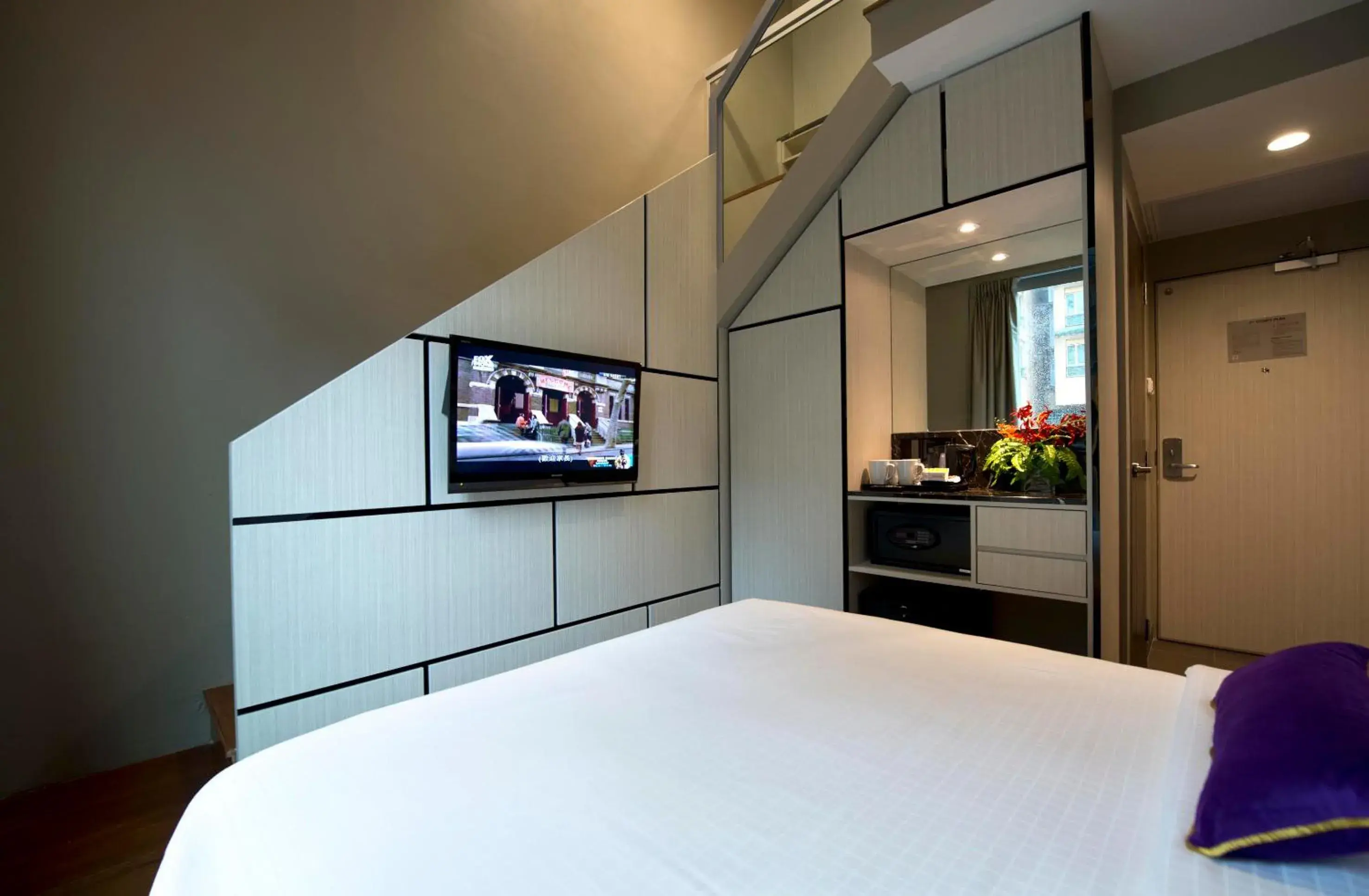 Bed in V Hotel Bencoolen Bed in V Hotel Bencoolen