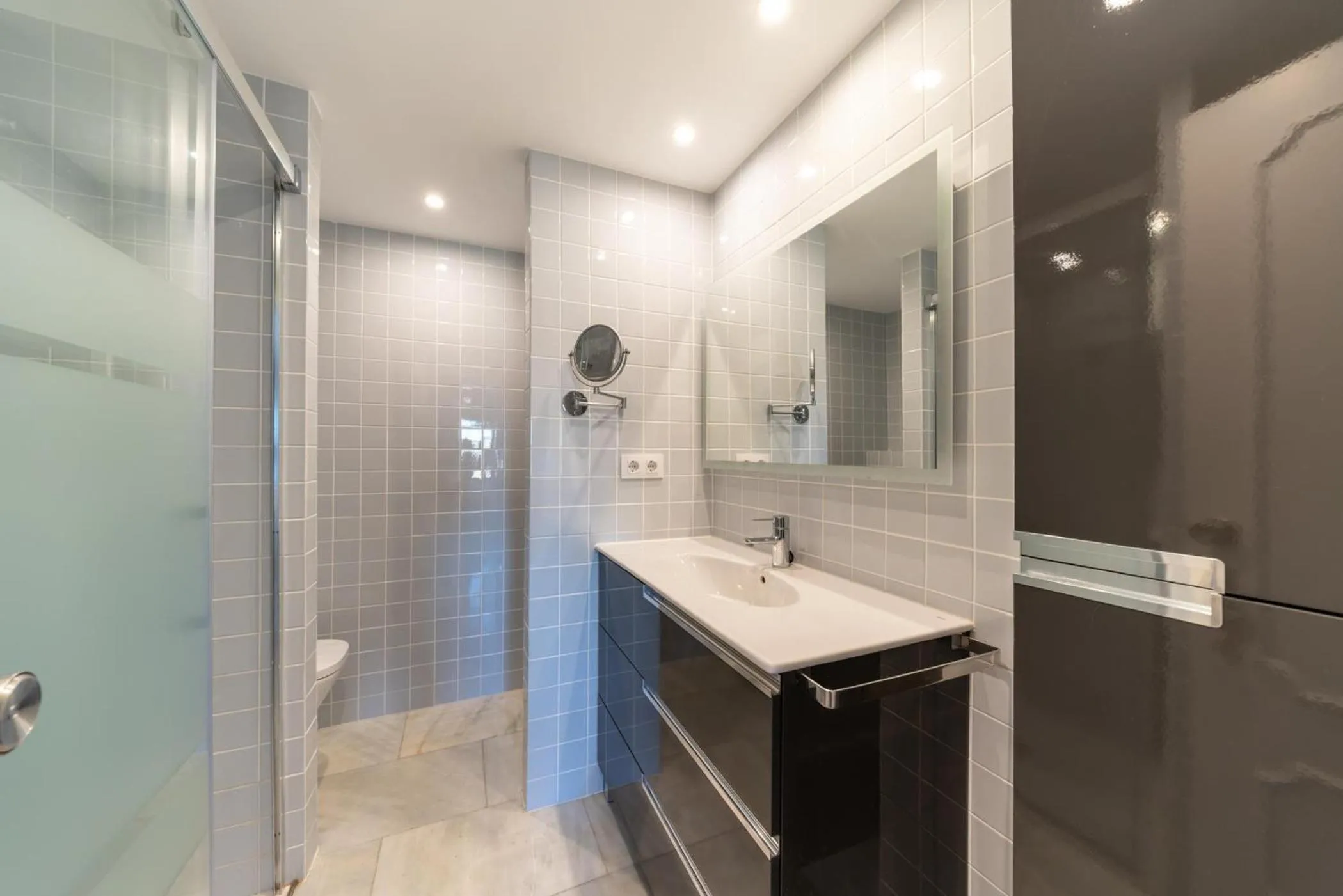 Shower in Apartment Lucia