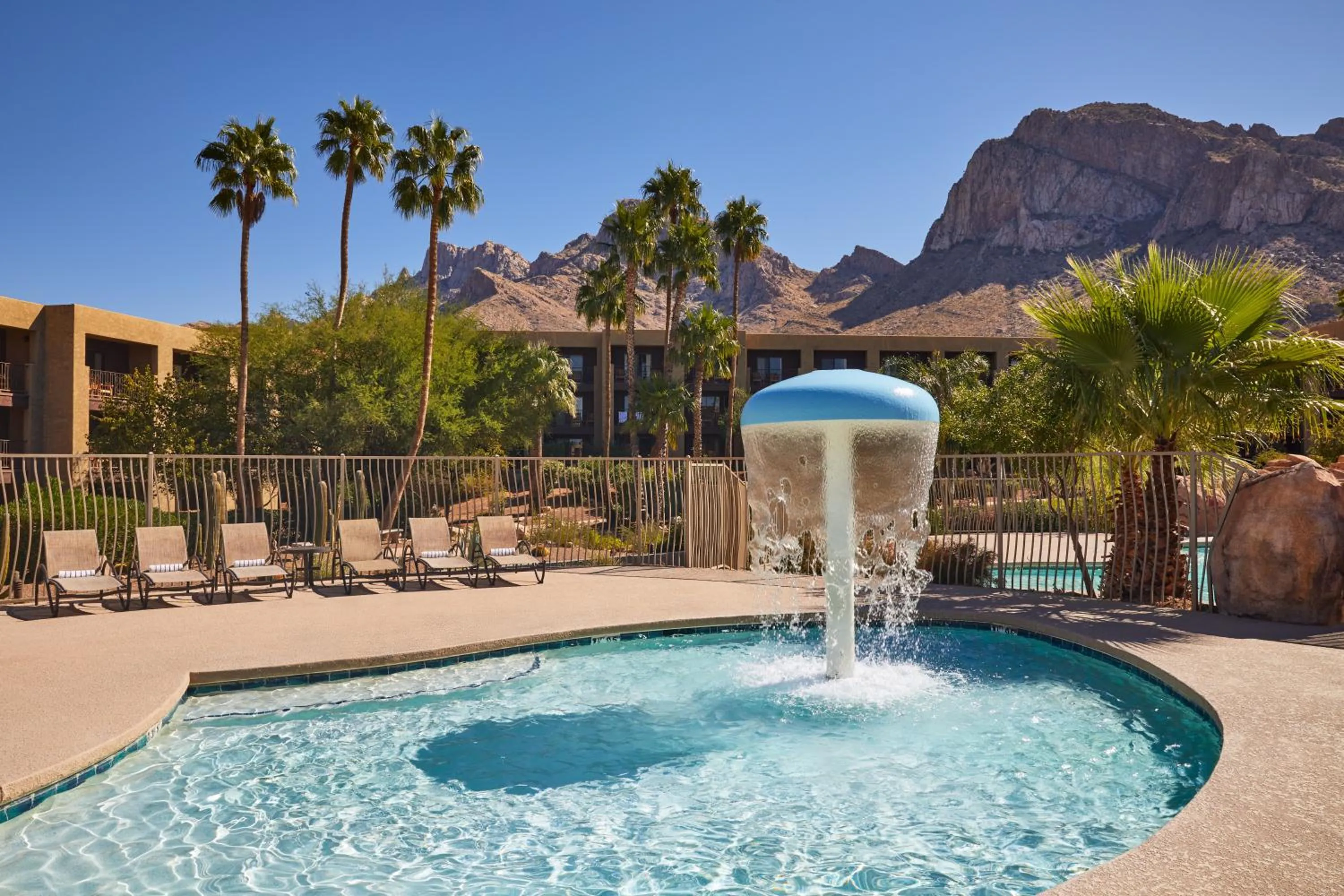 Swimming pool in El Conquistador Tucson, A Hilton Resort