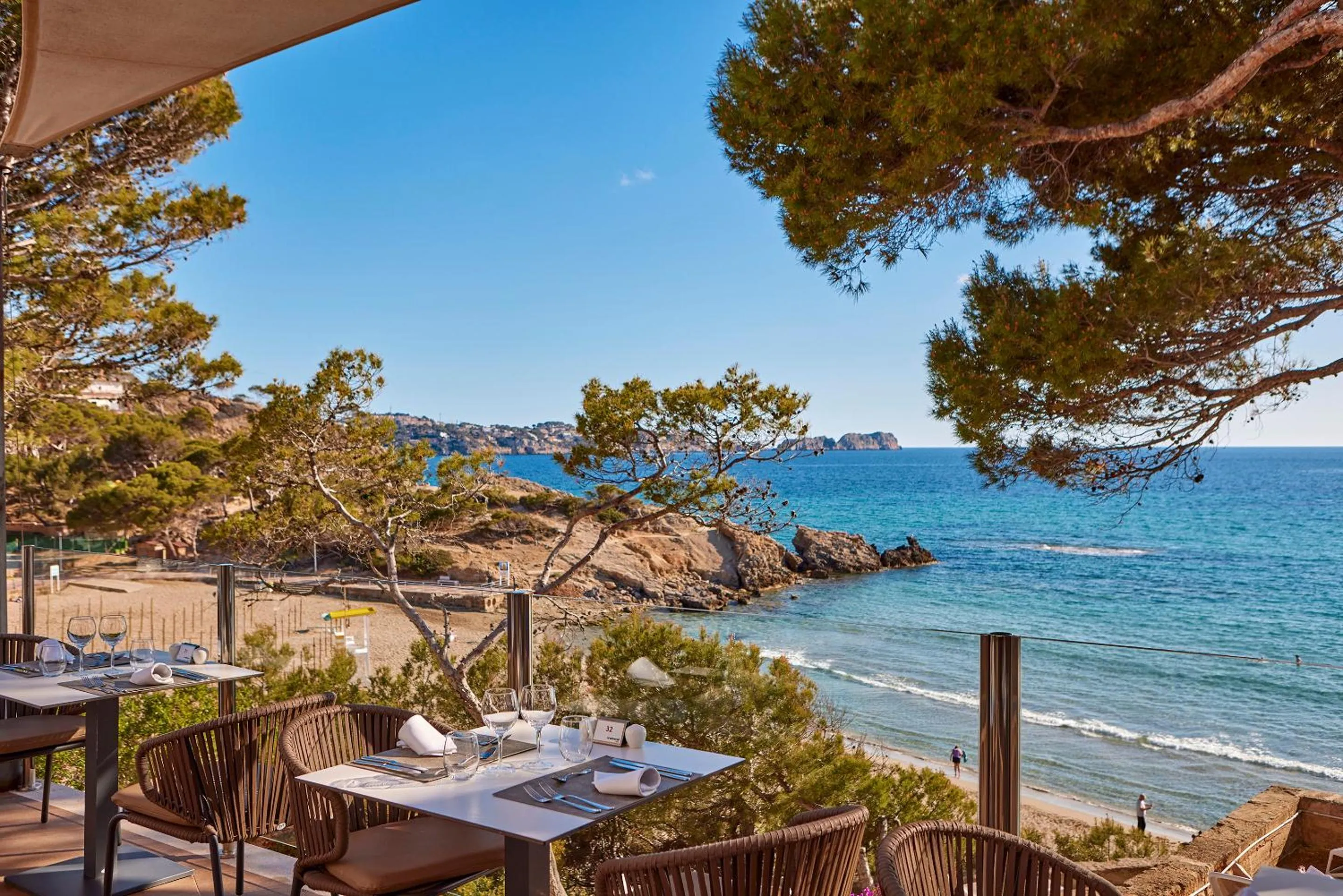 Restaurant/places to eat in Universal Hotel Lido Park & Spa