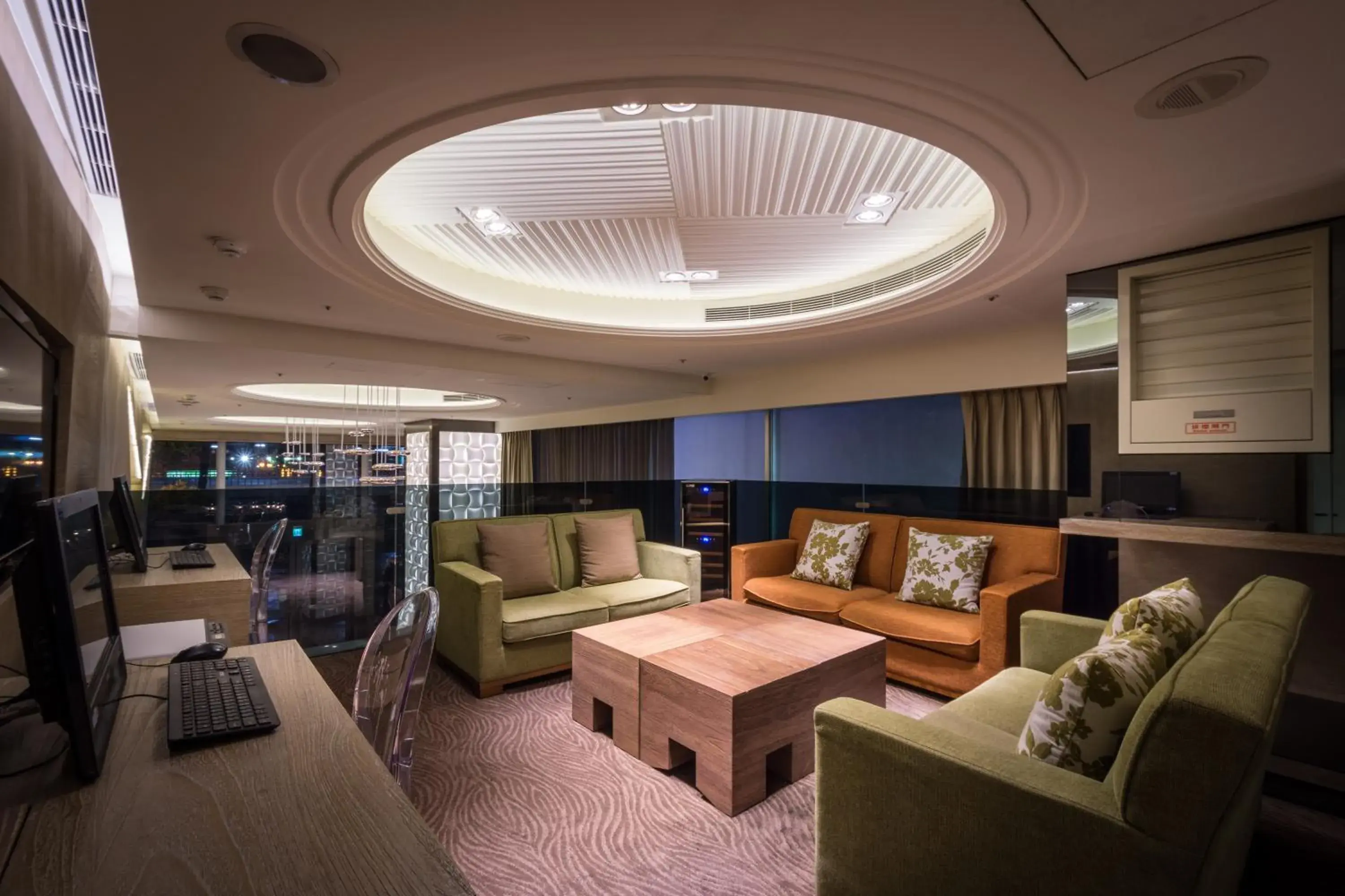 Lounge or bar in Green World JianPei Lounge or bar in Green World JianPei