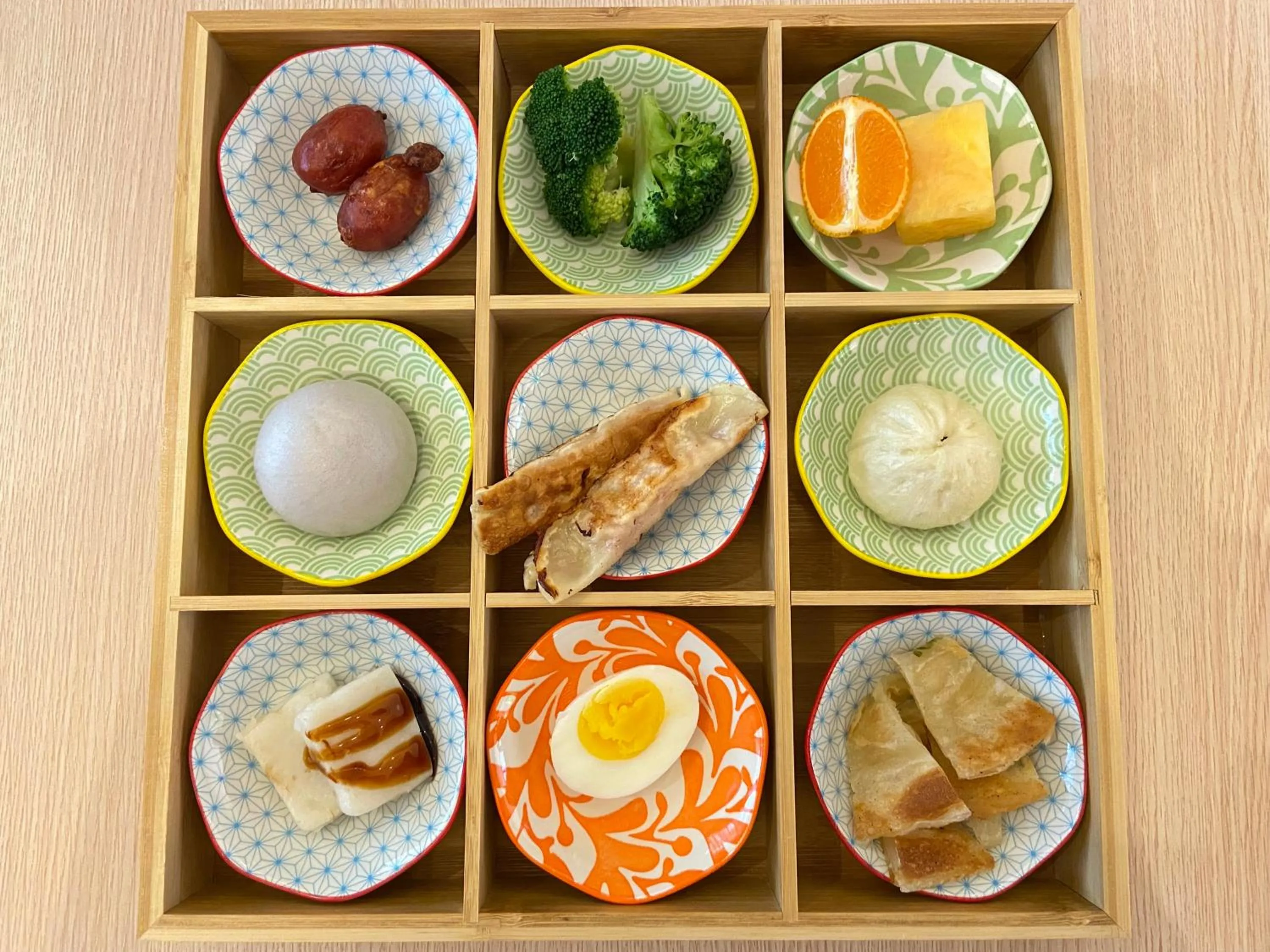 Breakfast in Green World JianPei