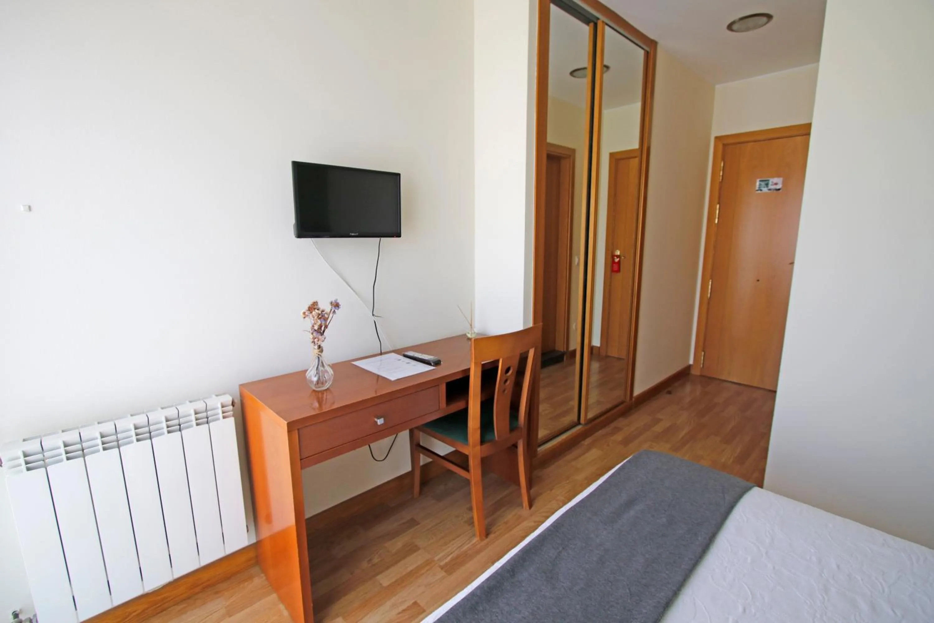 Bedroom, Bed in Villa de Colunga