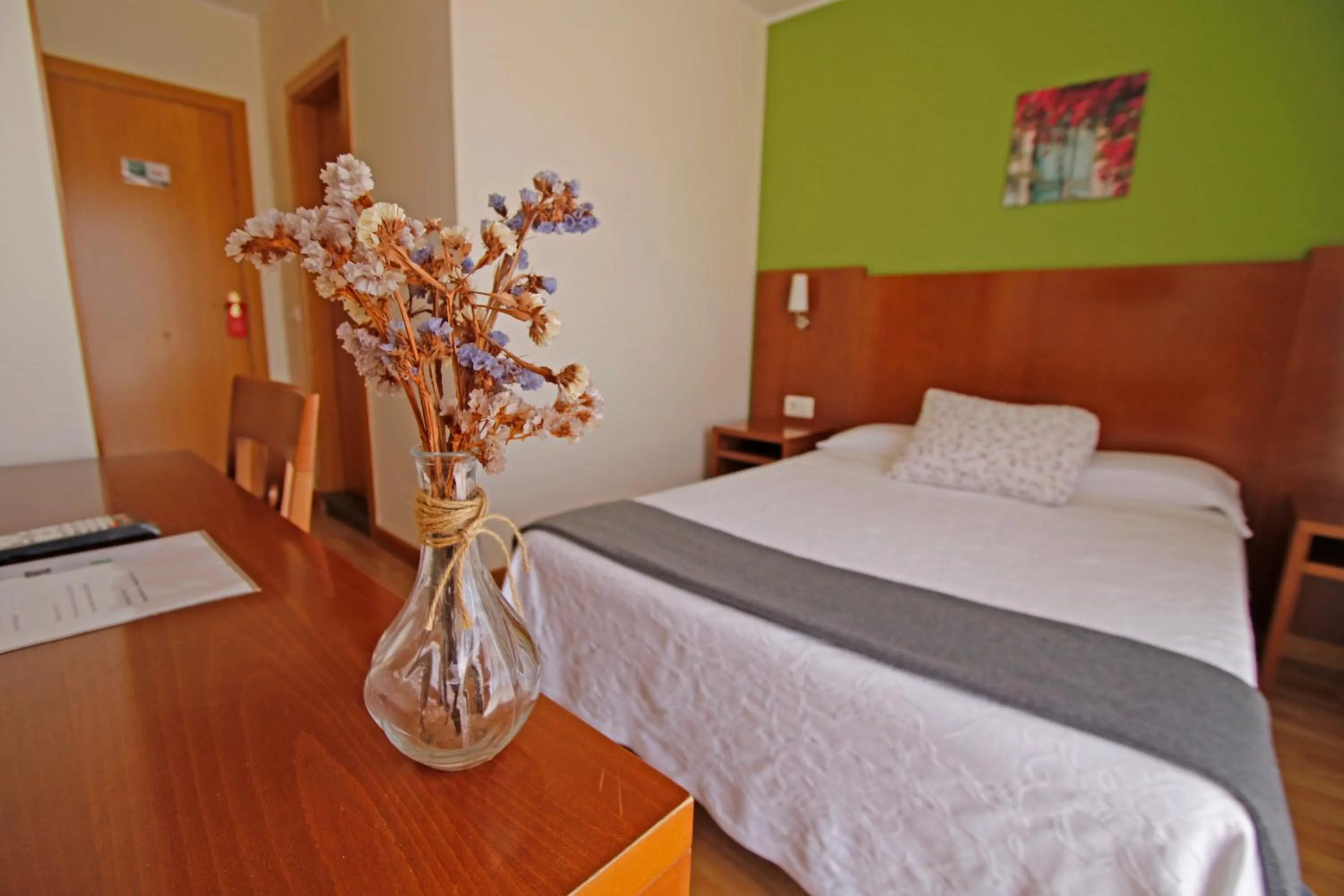 Photo of the whole room, Bed in Villa de Colunga