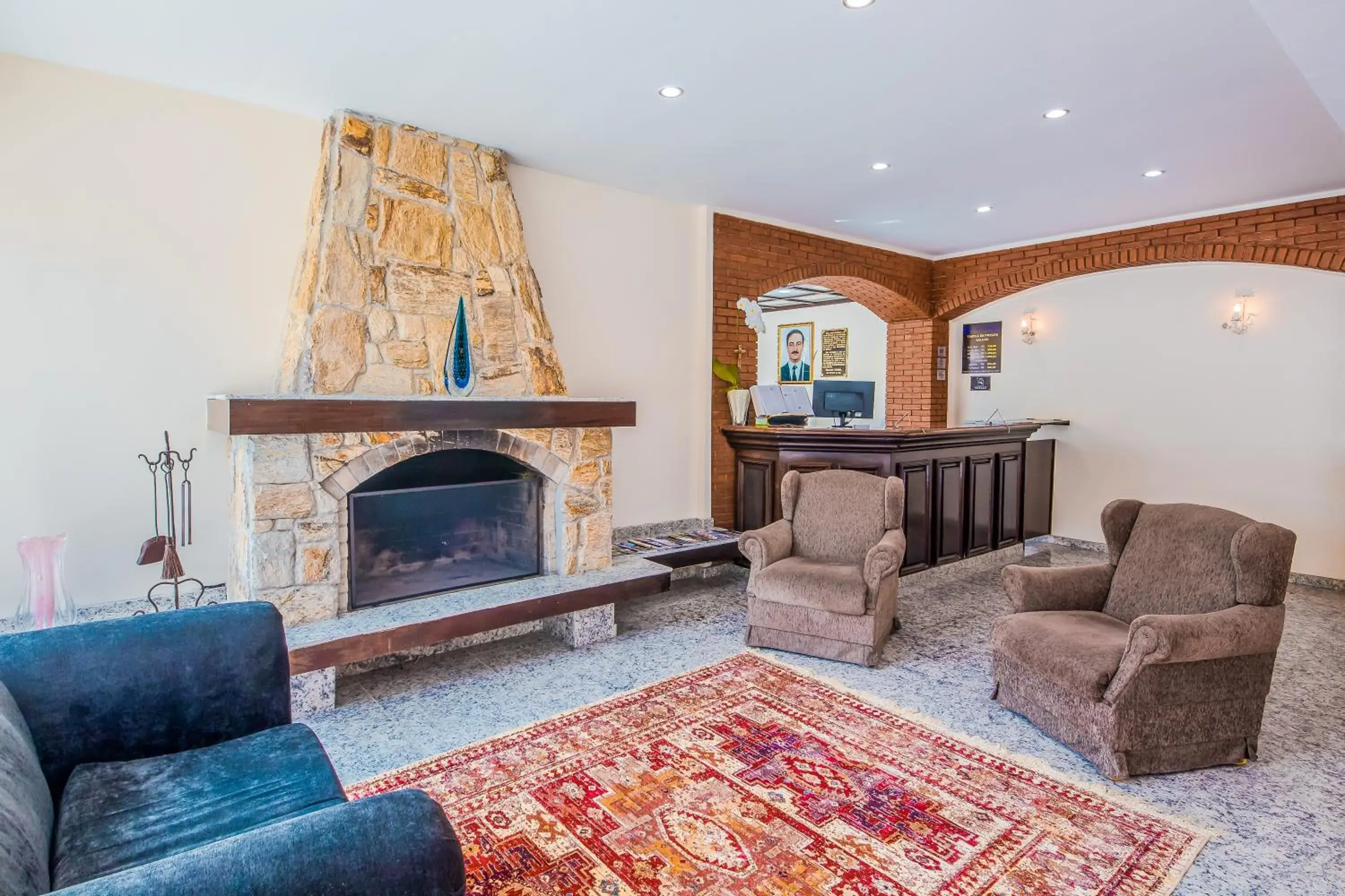 Lobby or reception in Hotel Euro Suíte Campos do Jordão By Nacional Inn - A 800 metros da Vila Capivari Lobby or reception in Hotel Euro Suíte Campos do Jordão By Nacional Inn - A 800 metros da Vila Capivari