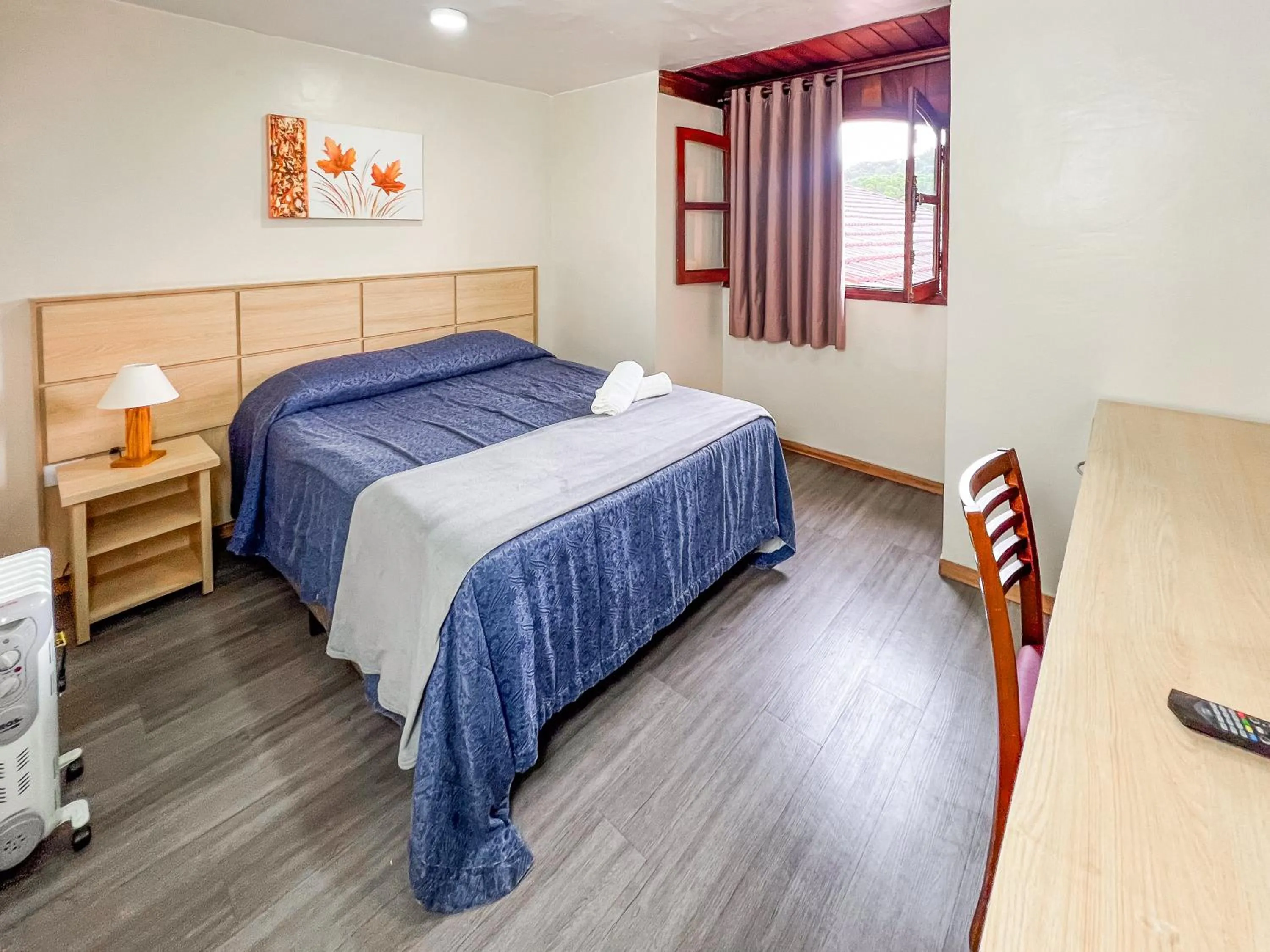 Bedroom, Bed in Hotel Euro Suíte Campos do Jordão By Nacional Inn - A 800 metros da Vila Capivari