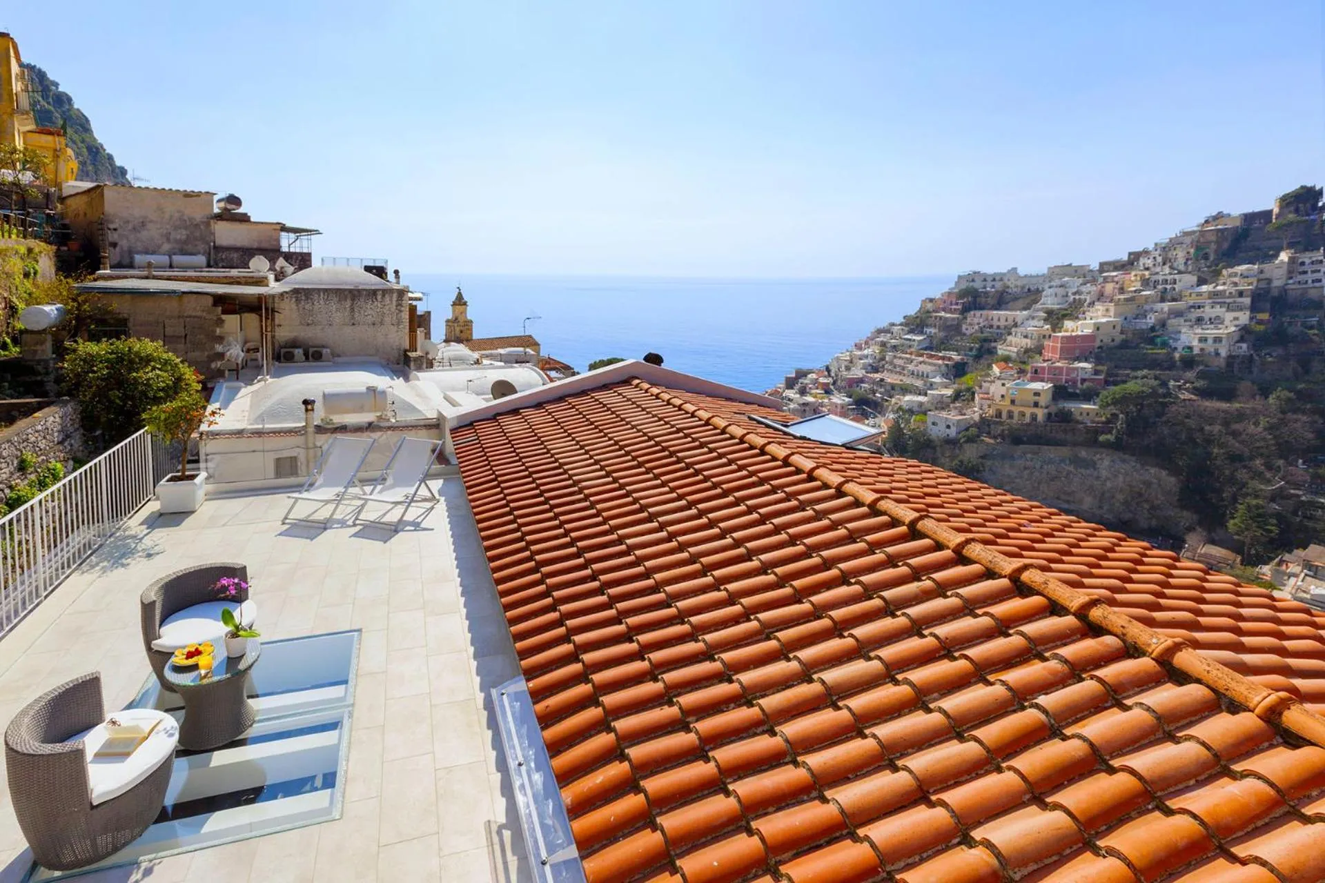 Property building in Amore Rentals - Casa Cristallo
