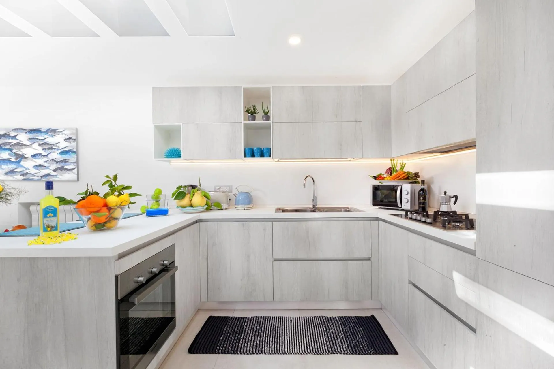 Kitchen or kitchenette in Amore Rentals - Casa Cristallo
