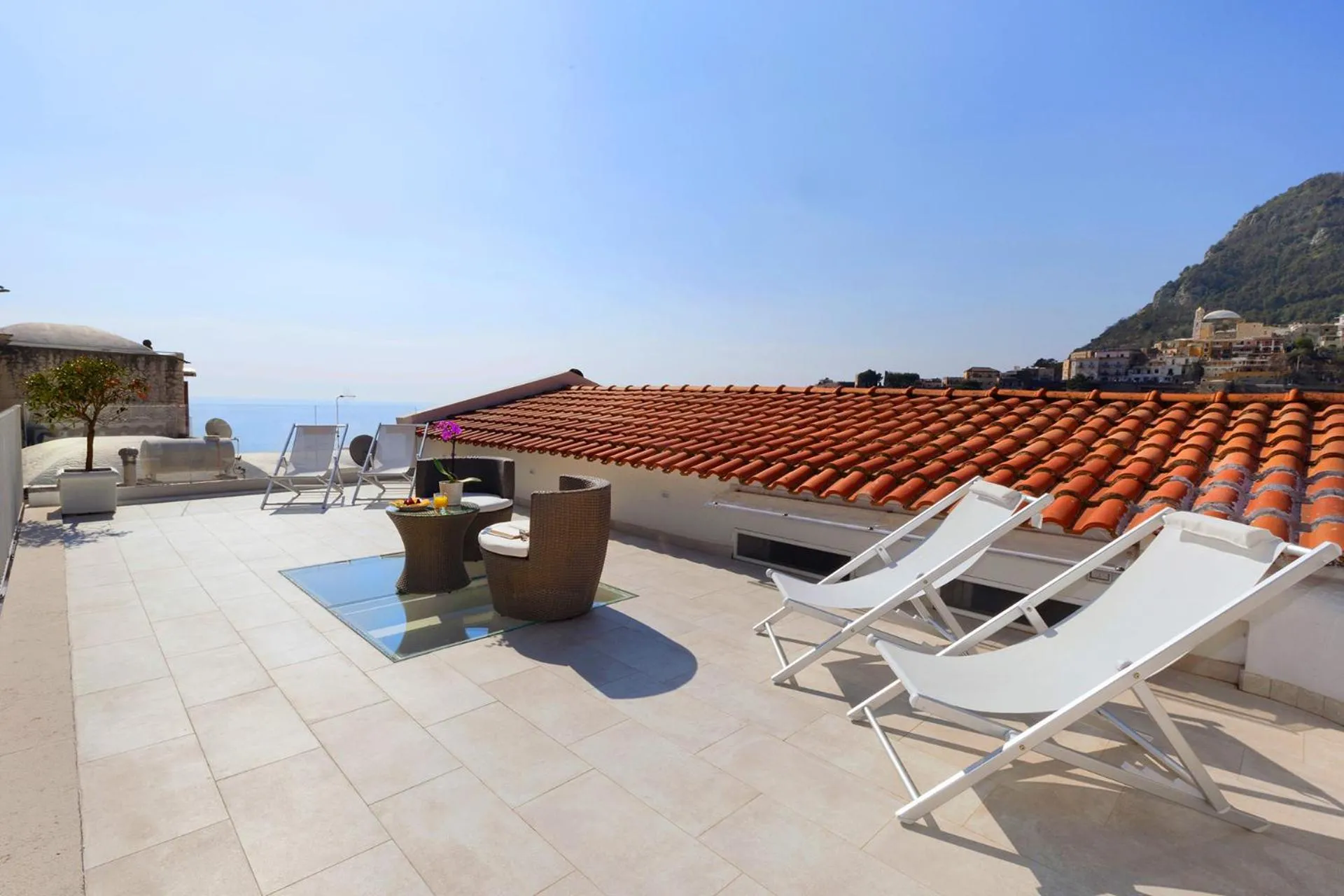 Sea view in Amore Rentals - Casa Cristallo