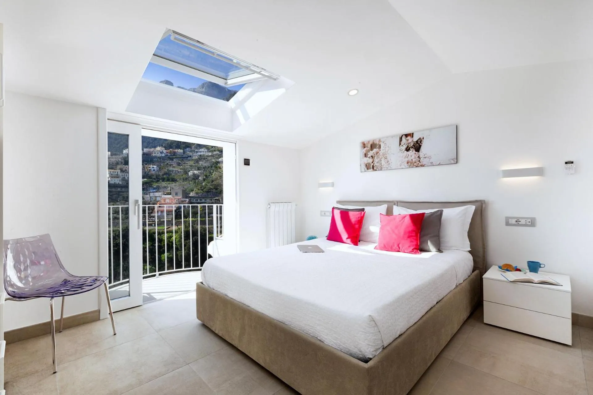 Bedroom, Bed in Amore Rentals - Casa Cristallo